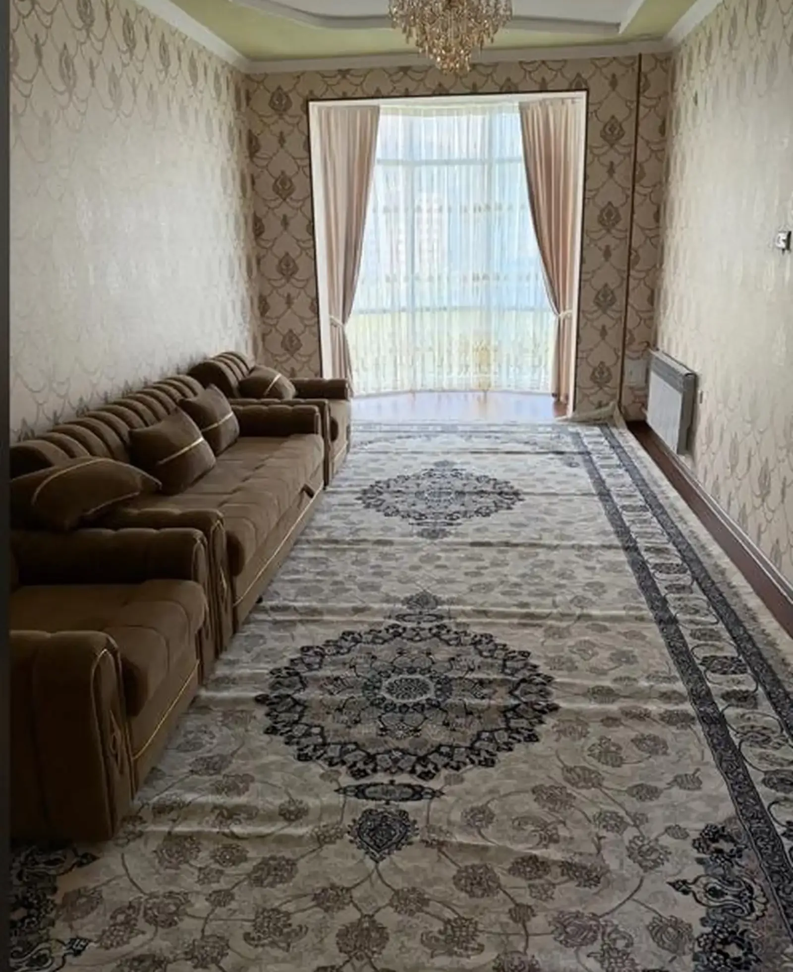 3-комн. квартира, 10 этаж, 120м², Шохмансур
