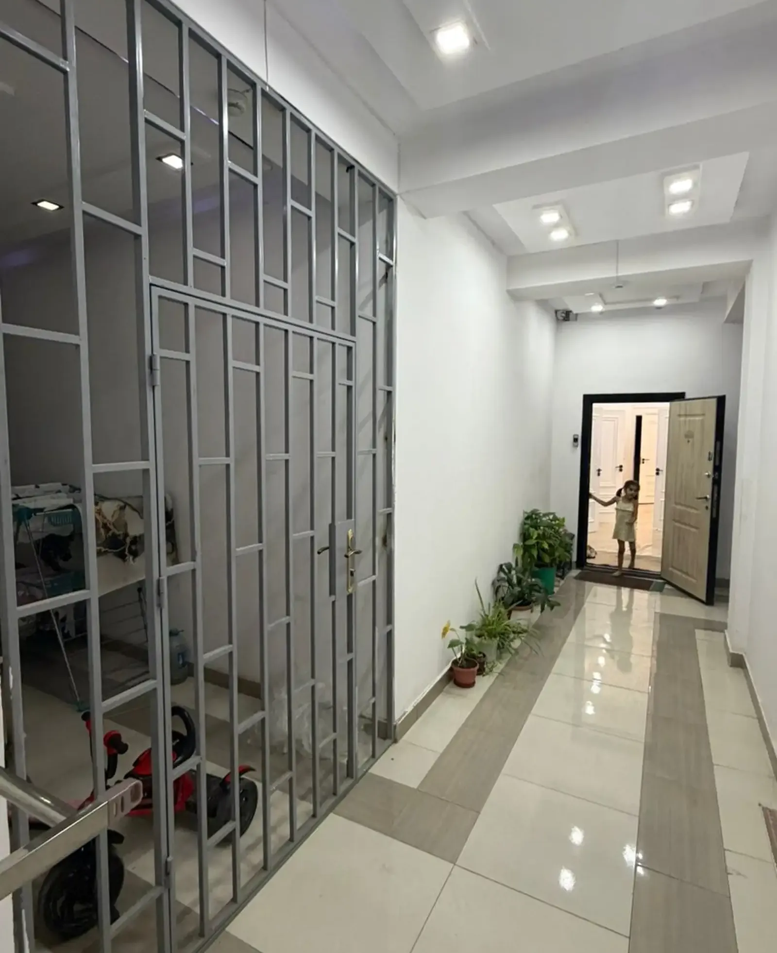 3-комн. квартира, 9 этаж, 120 м², И.Сомони