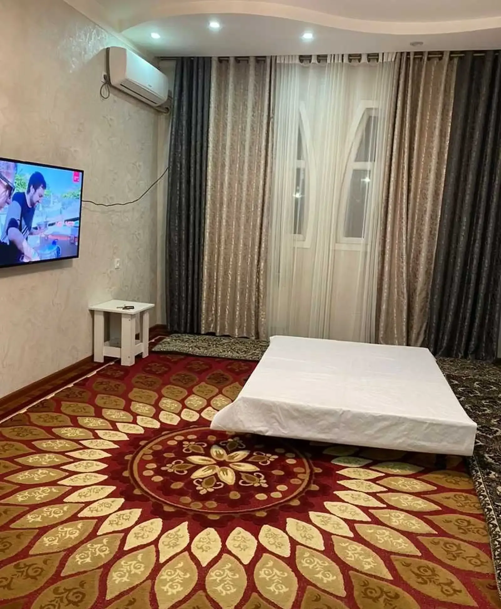 2-комн. квартира, 2 этаж, 70м², Сино.Маҳалаи зарафшон