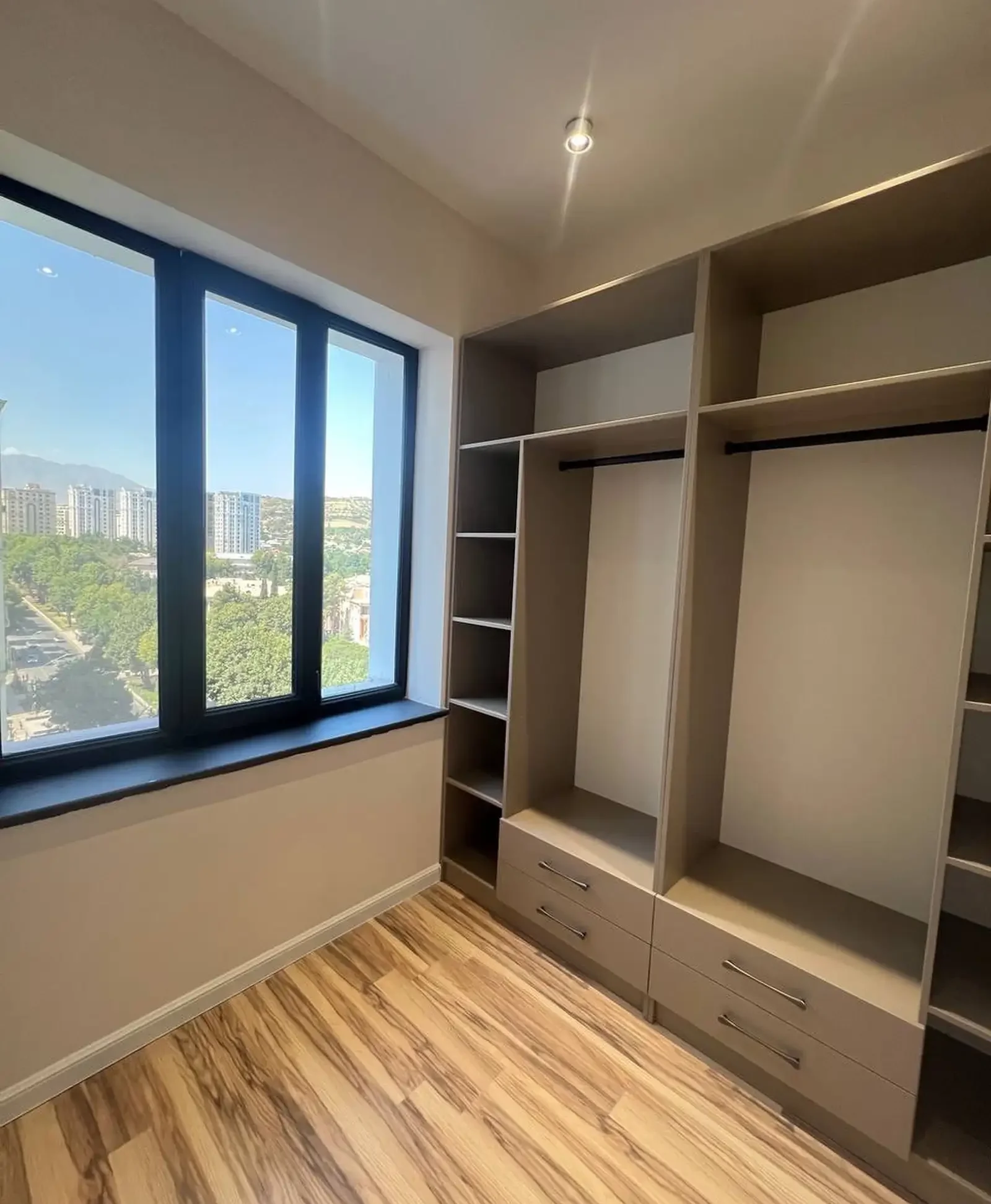 3-комн. квартира, 11 этаж, 114 м², Исмоили Сомони