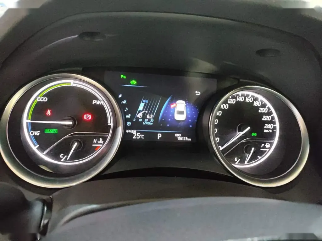 Toyota Camry, 2018