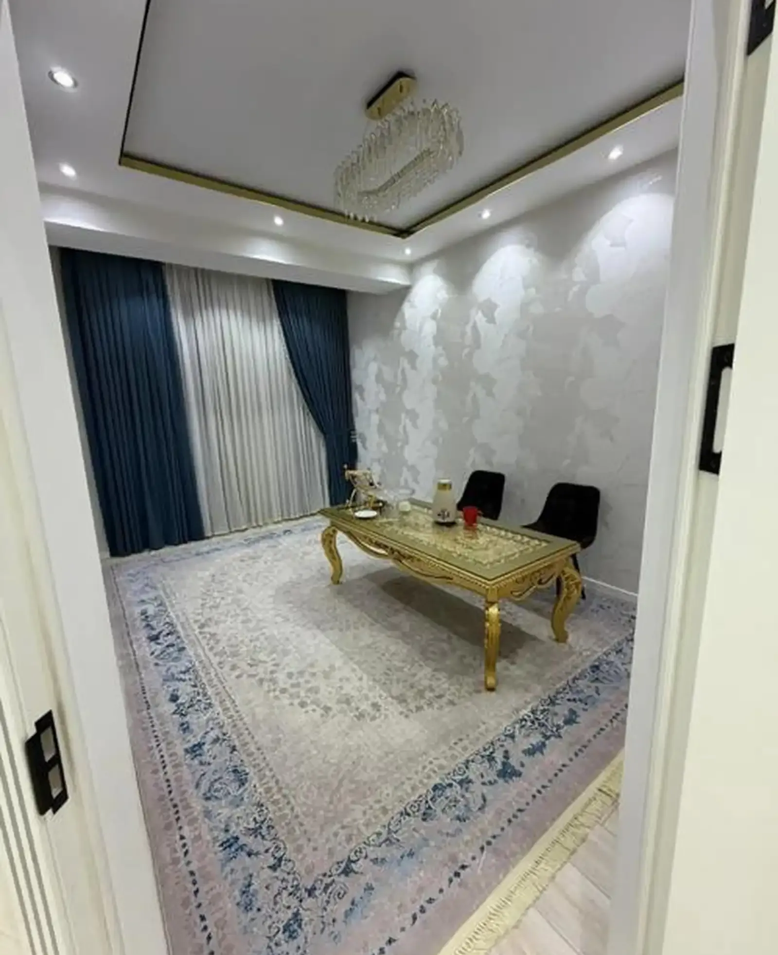 3-комн. квартира, 3 этаж, 80м², Сино