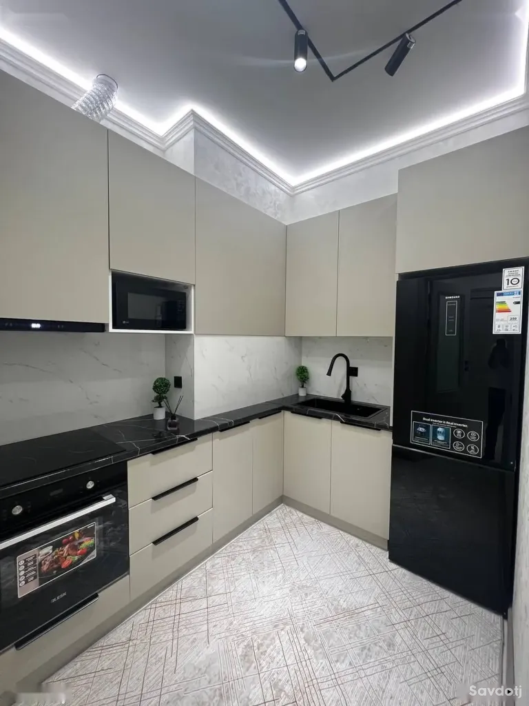 3-комн. квартира, 8 этаж, 76 м², сино