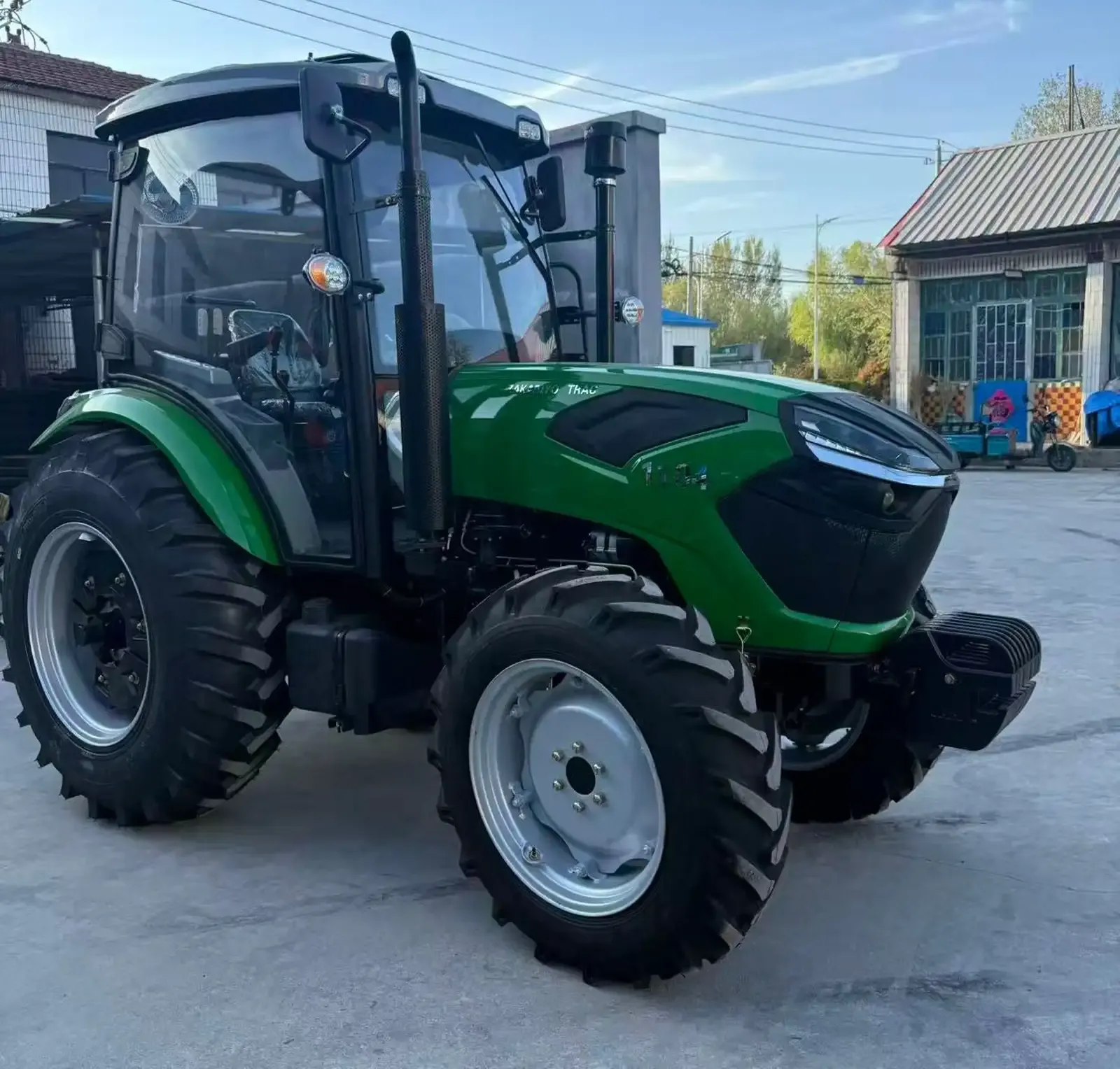 Трактор 1104