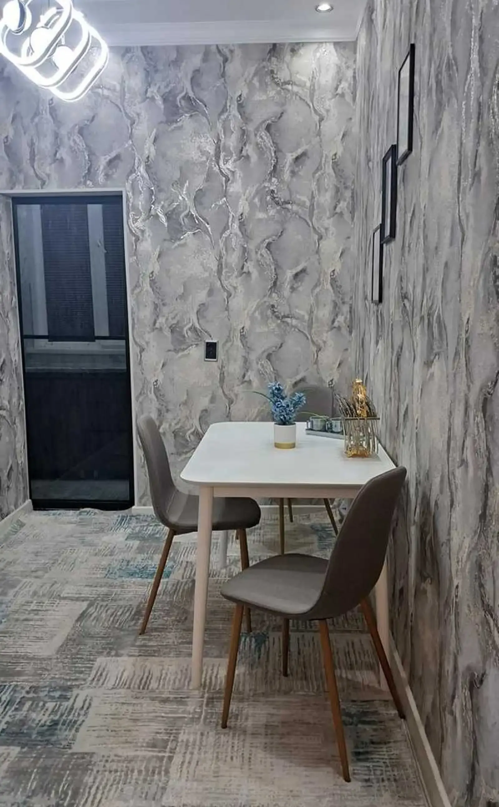 2-комн. квартира, 7 этаж, 70м², 82мкр Дарпаси маркази савдои "Лесная Сказка" ҷойгир аст ва имконоти он рӯ ба рӯи маркази савдои "Пайкар".