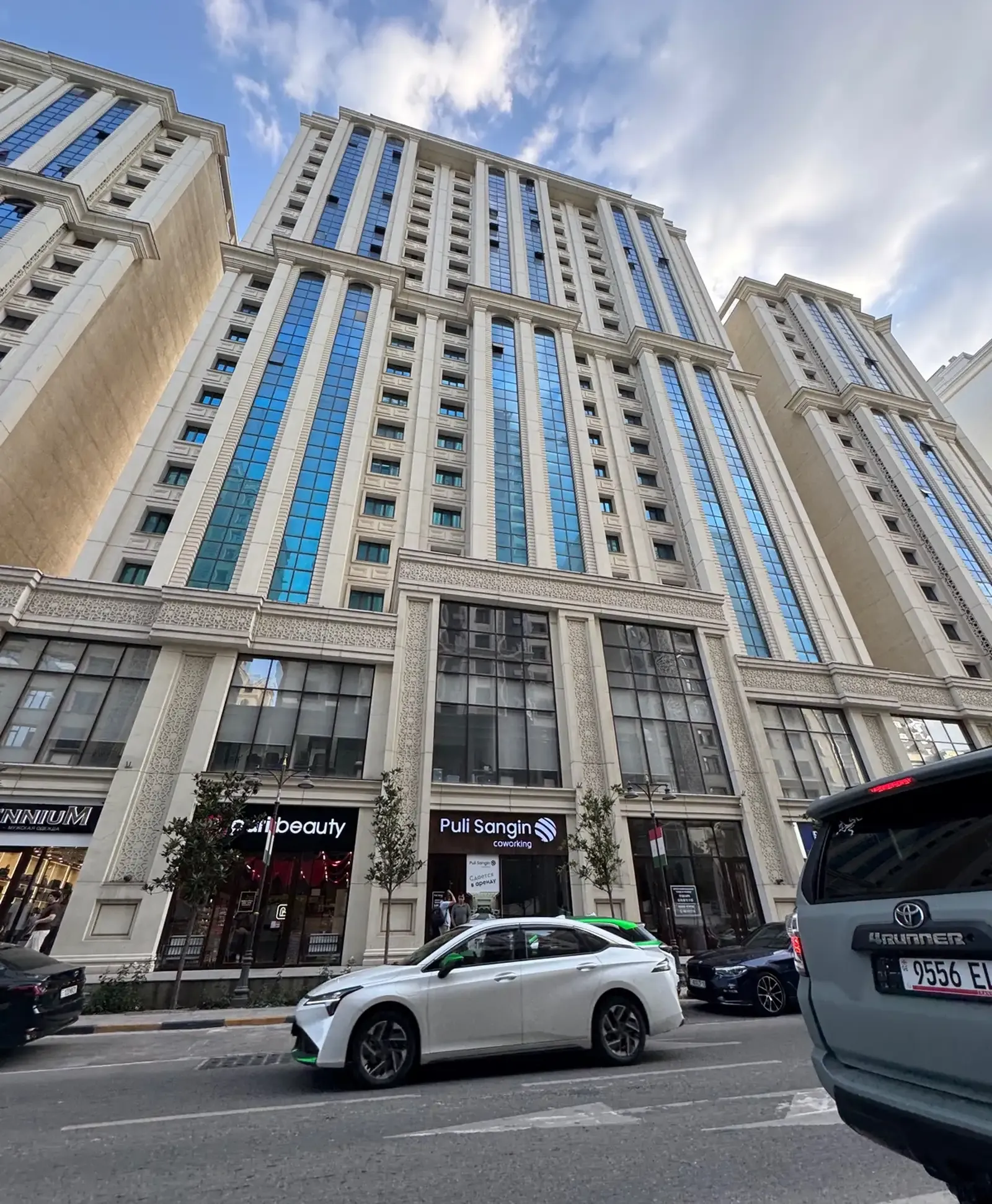 3-к квартира, 11 этаж, 135 м², Гранд Отель, Пули Сангин, Ёвар.