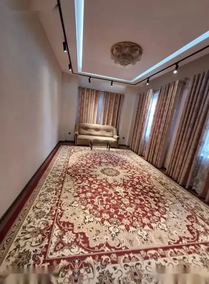 3-комн. квартира, 1 этаж, 92м², Сино