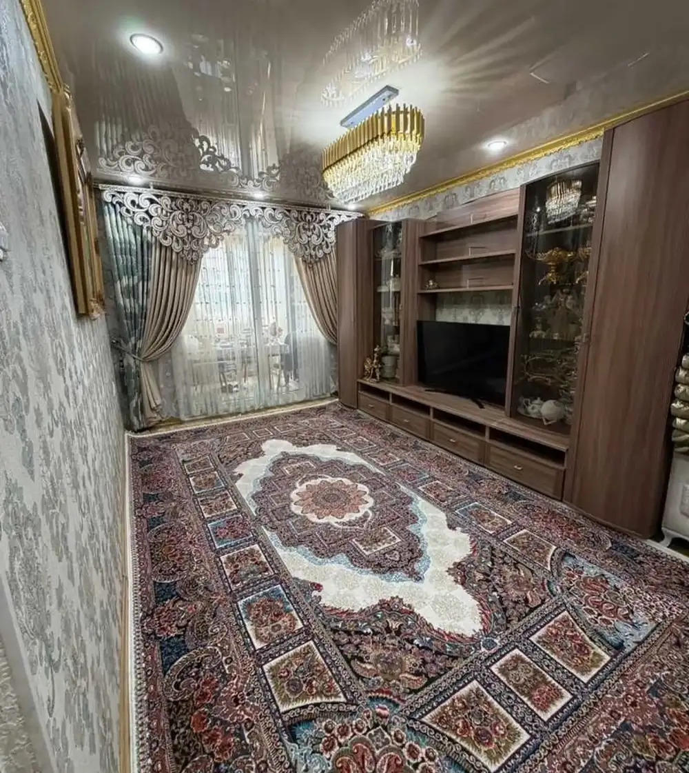 3-комн. квартира, 5 этаж, 70 м², Сино