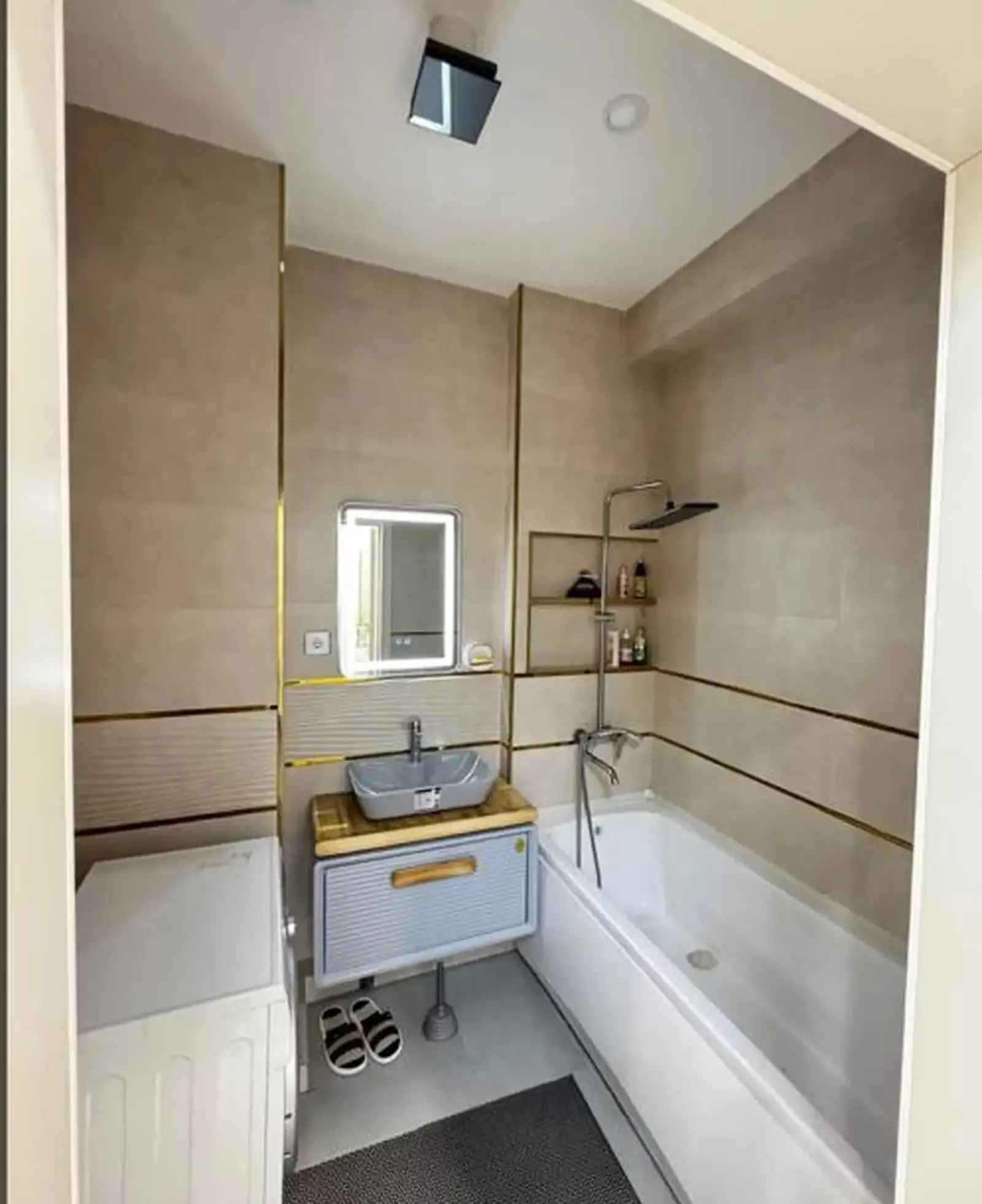 2-комн. квартира, 14 этаж, 70м², Шохмансур