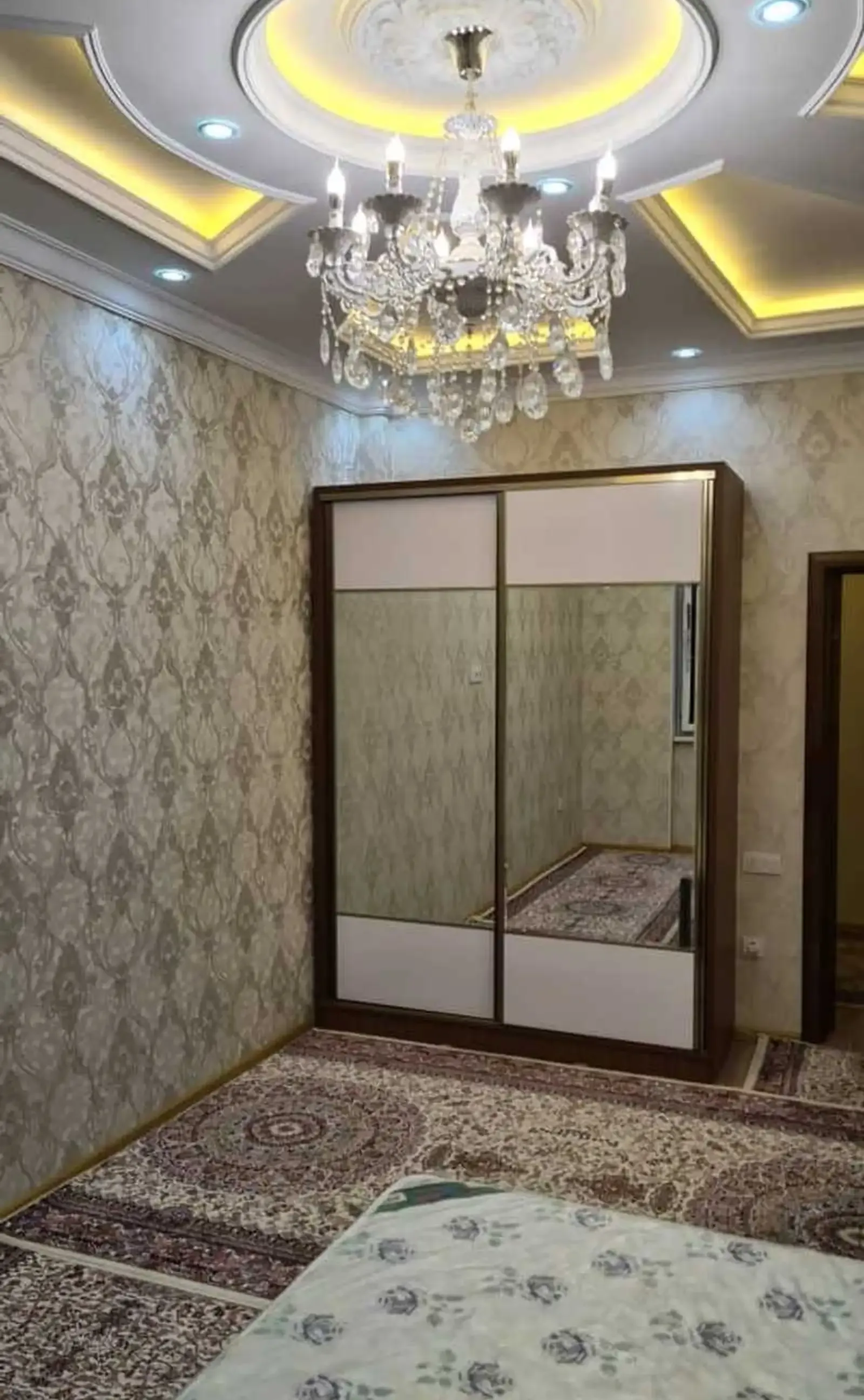 2-комн. квартира, 5 этаж, 84м², Маладёжний театр доми Ёвар