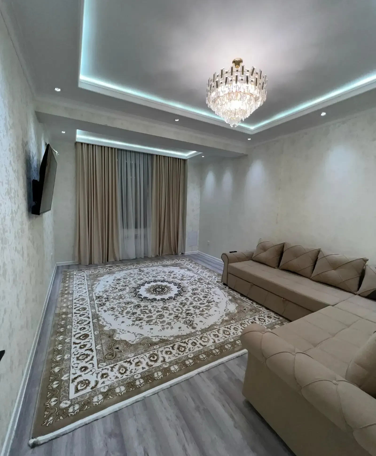 2-комн. квартира, 10 этаж, 65м², Шохмансур/Айни