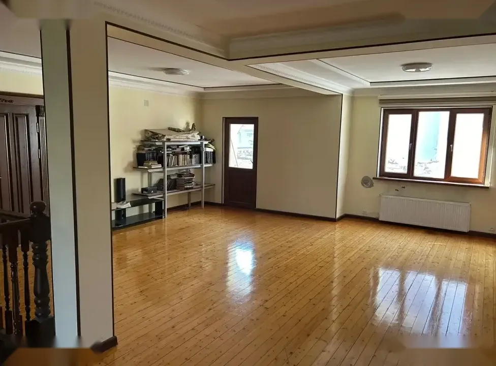 2-этажный, 10 комнатный дом, 450 м², Сомони