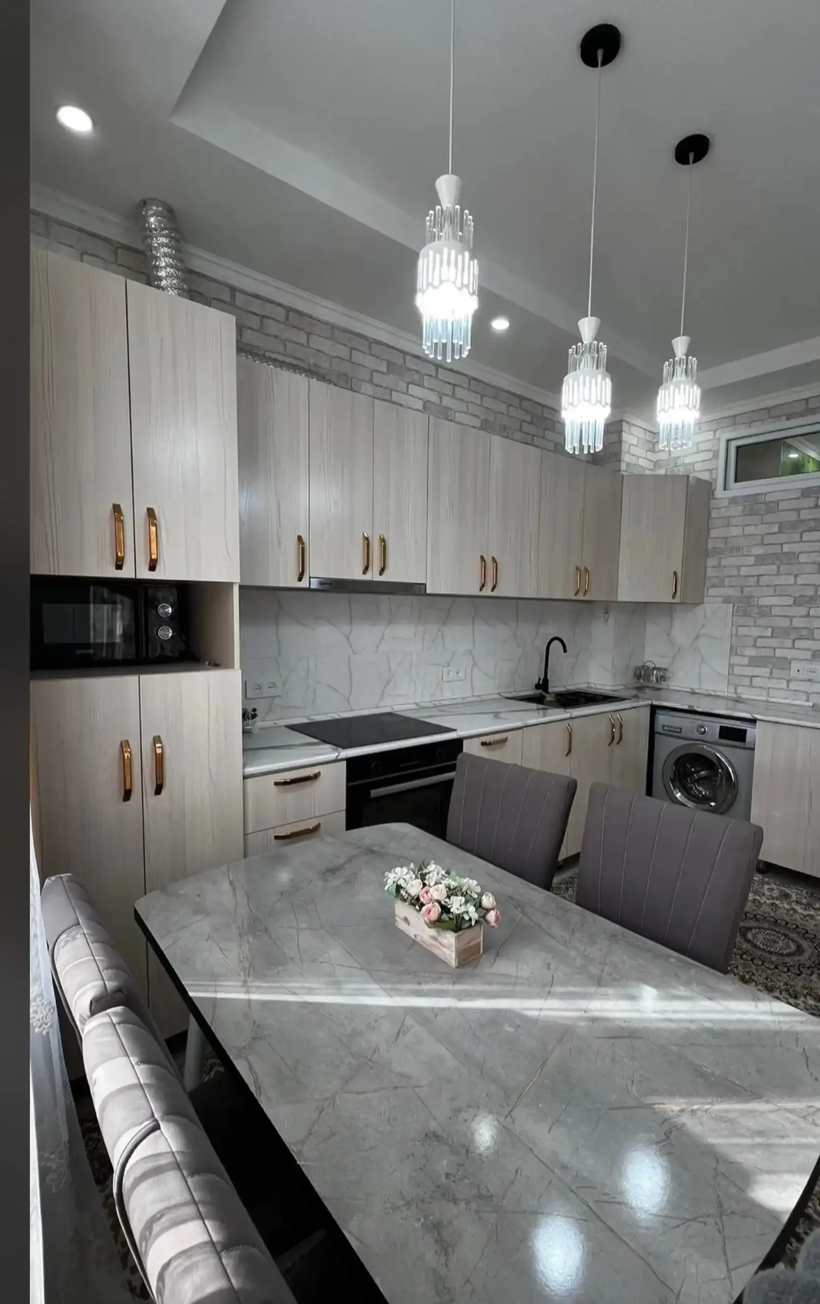 3-комн. квартира, 13 этаж, 65м², шохмансур