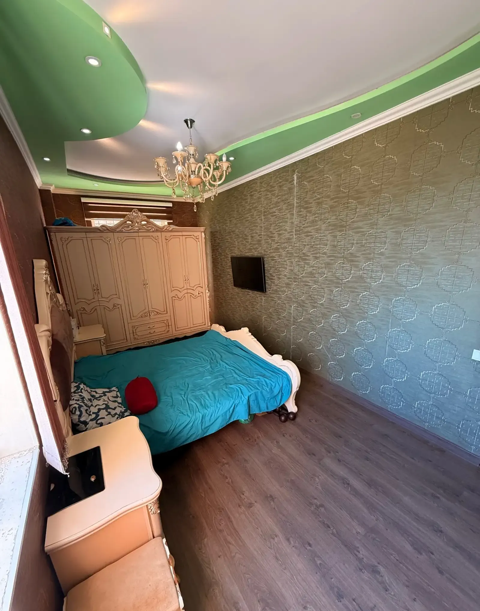3-комн. квартира, 5 этаж, 97 м², ресторан Гулдаста, 92мкр, кафе Суман