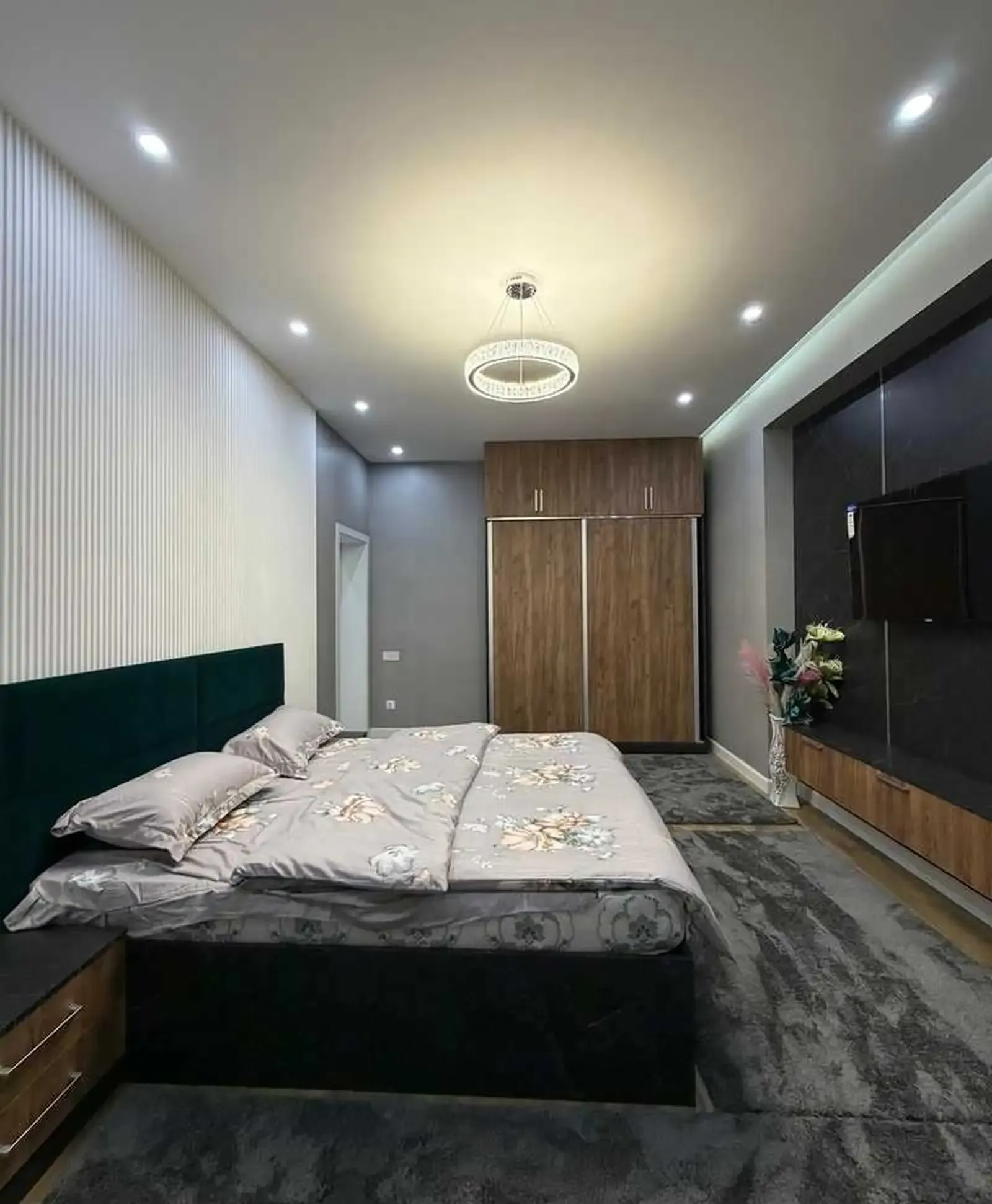 3-комн. квартира, 12 этаж, 111 м², Шохмансур
