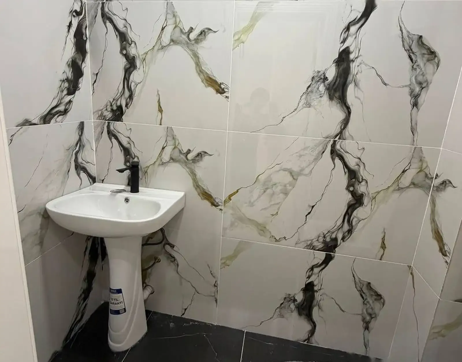 3-комн. квартира, 14 этаж, 100 м², шохмансур