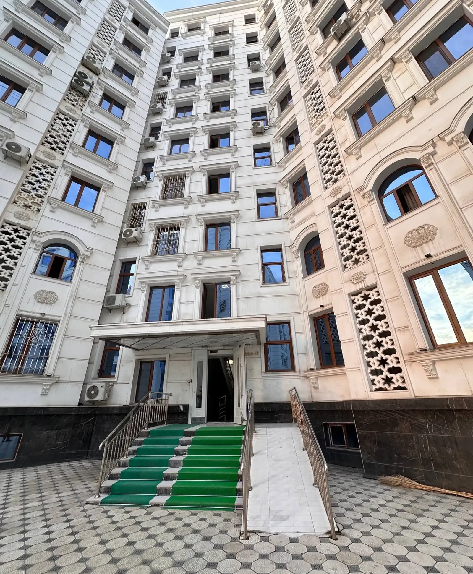 2-комн. квартира, 1 этаж, 74 м², Сомони, Сафо