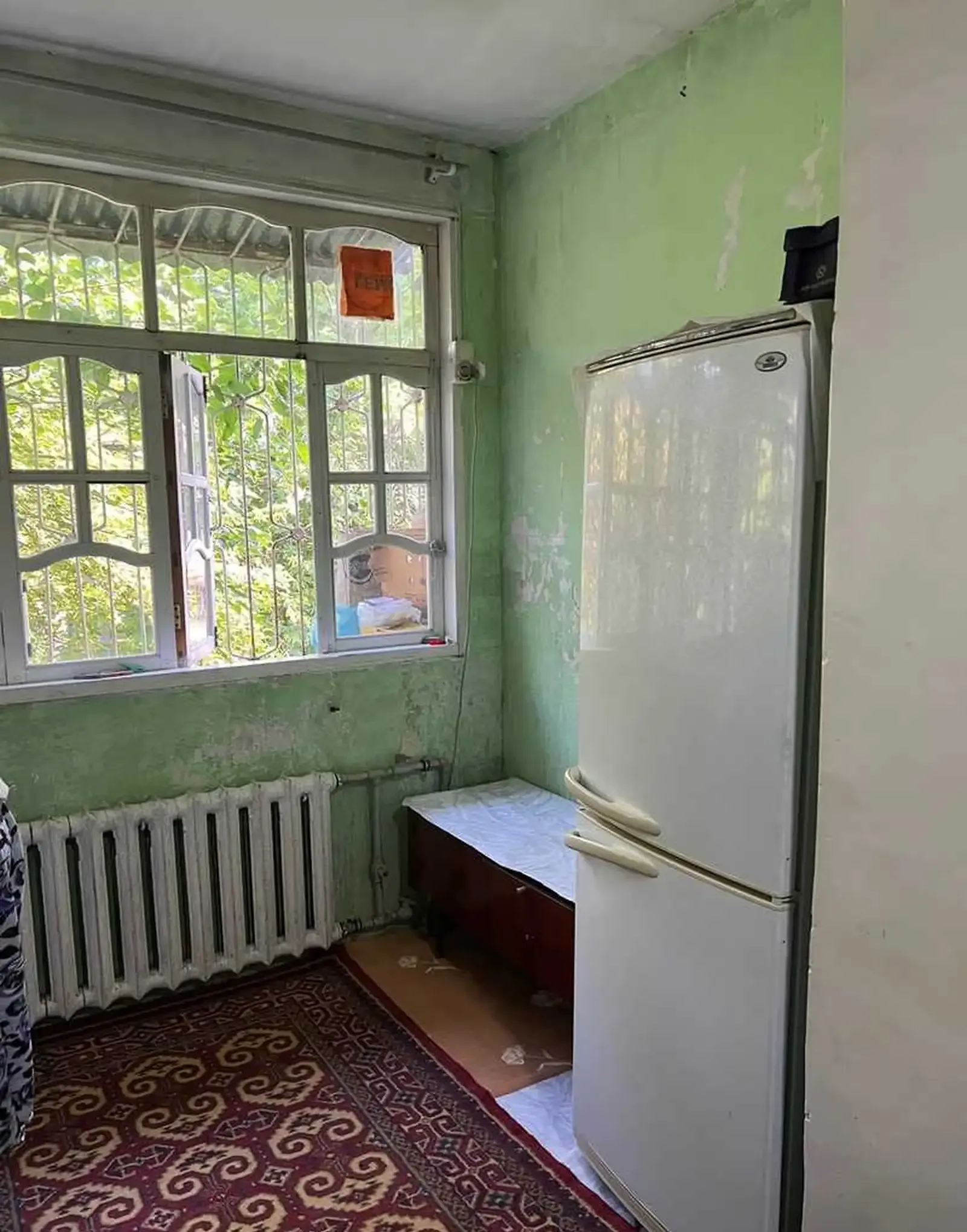2-комн. квартира, Цокольный этаж, 85м², 102 мкр