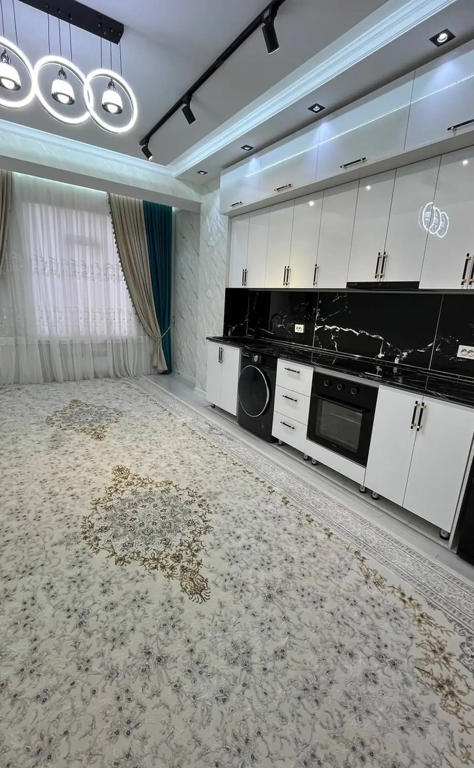 3-к квартира, 11 этаж, 90 м², Фирдавси