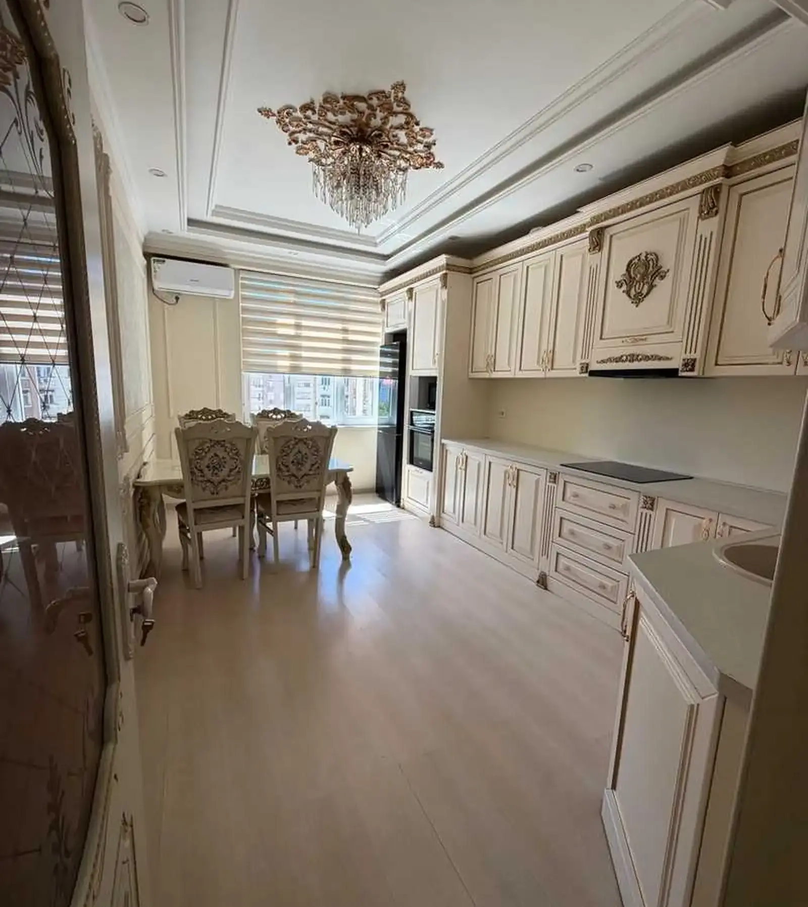 3-комн. квартира, 9 этаж, 100м², шохмансур