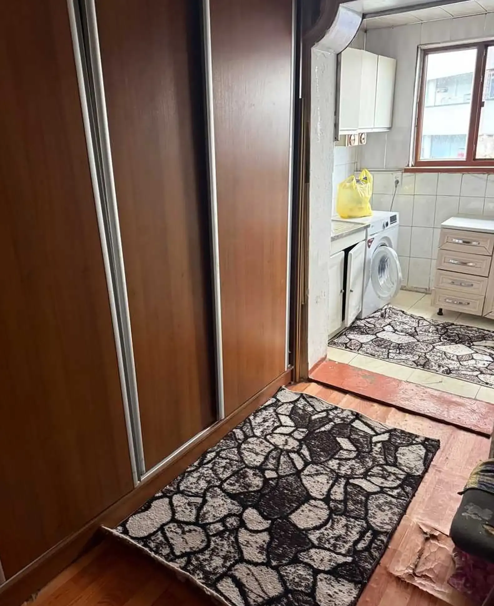 4-комн. квартира, 4 этаж, 68м², Сино