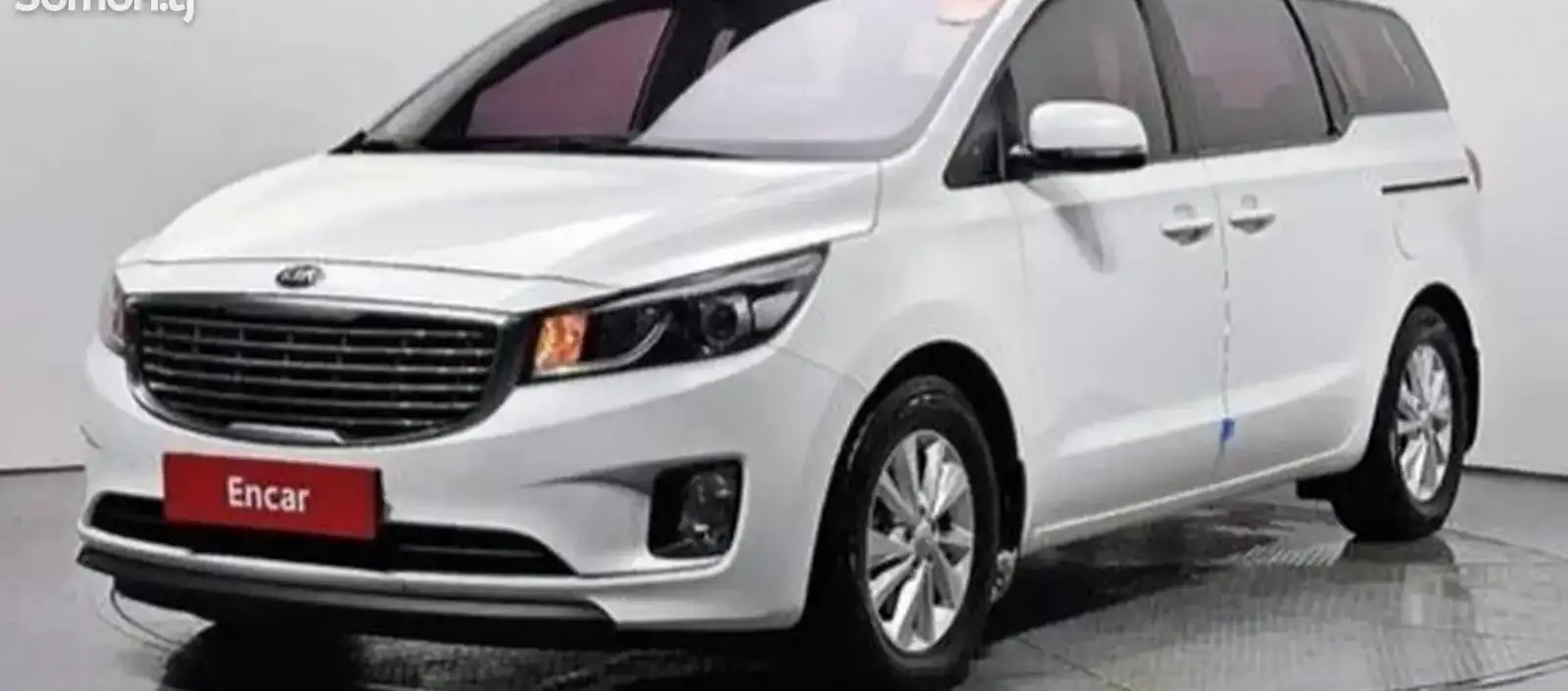 Kia Carnival,