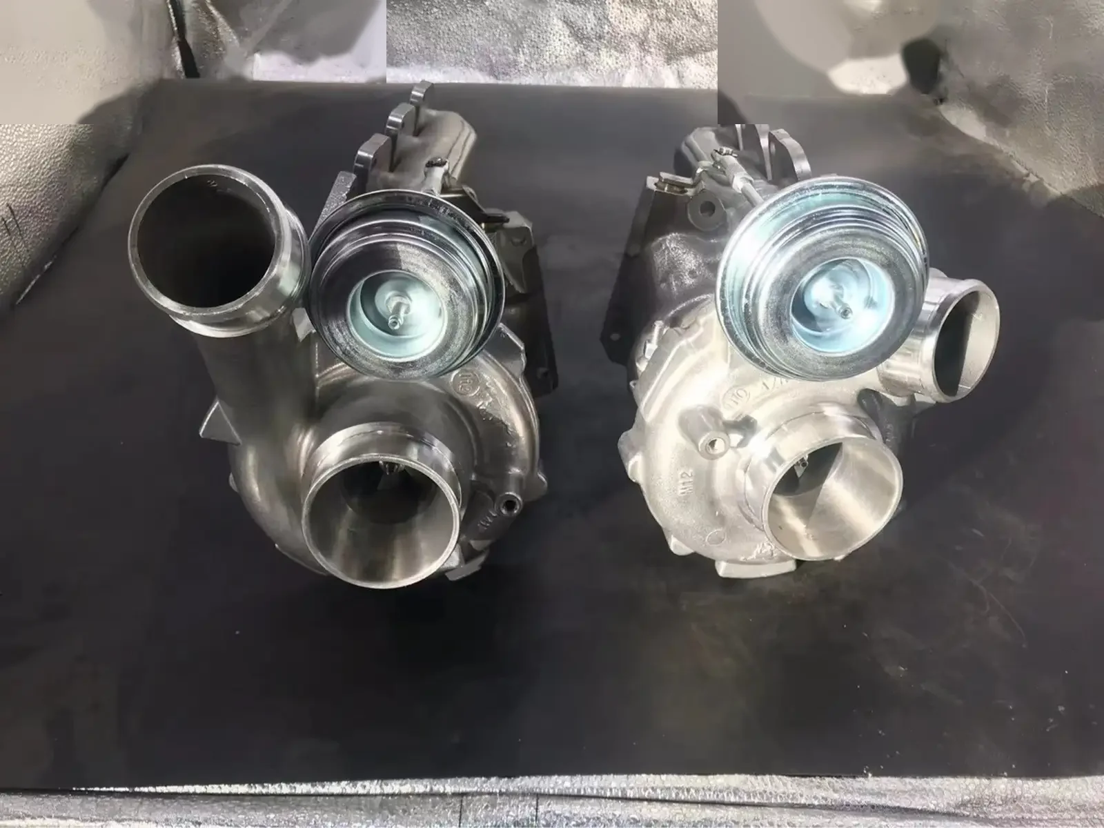 Турбина битурбо m157 981 4.4 5.5 6.3 AMG