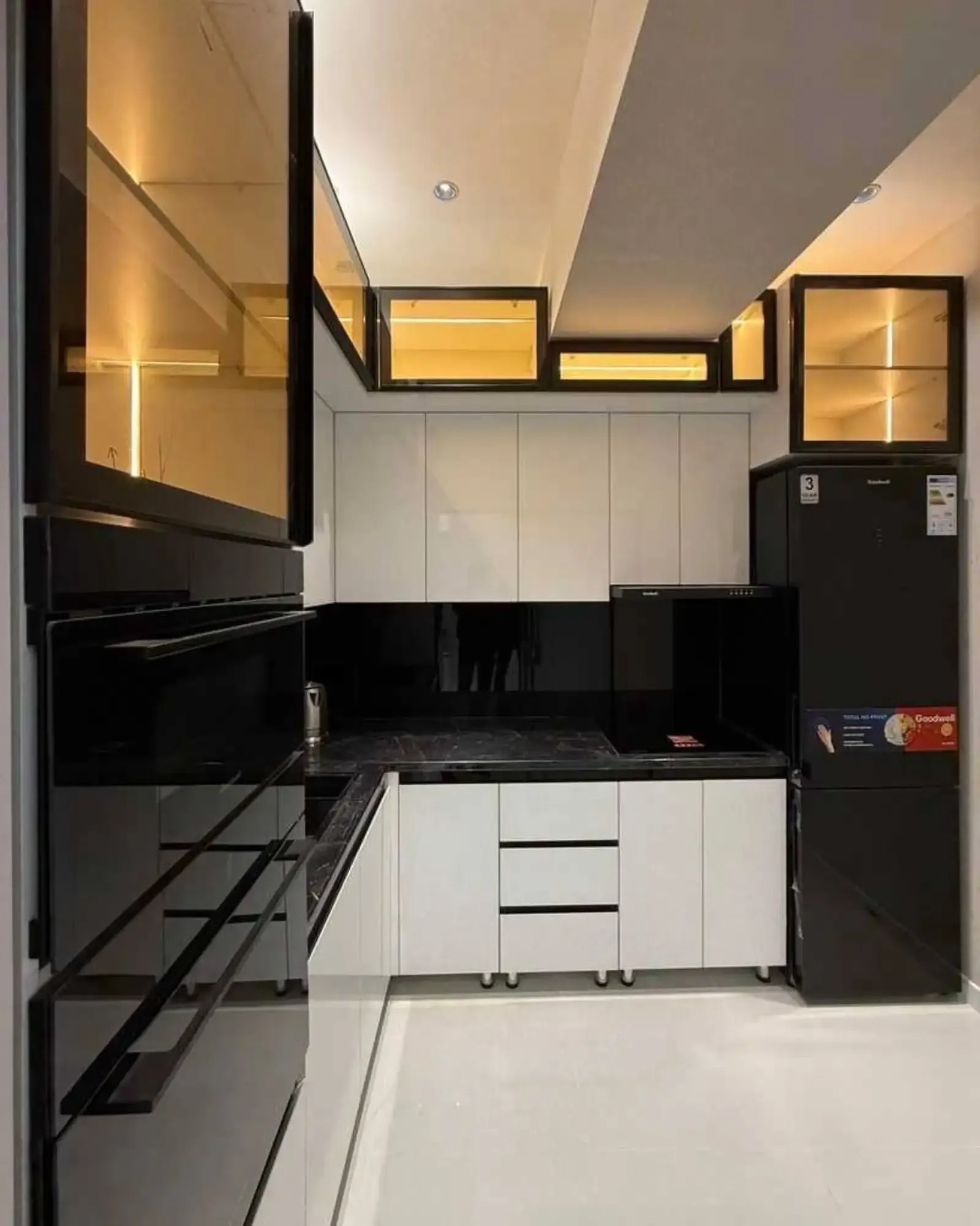 2-комн. квартира, 5 этаж, 62 м², Шохмансур 4дома
