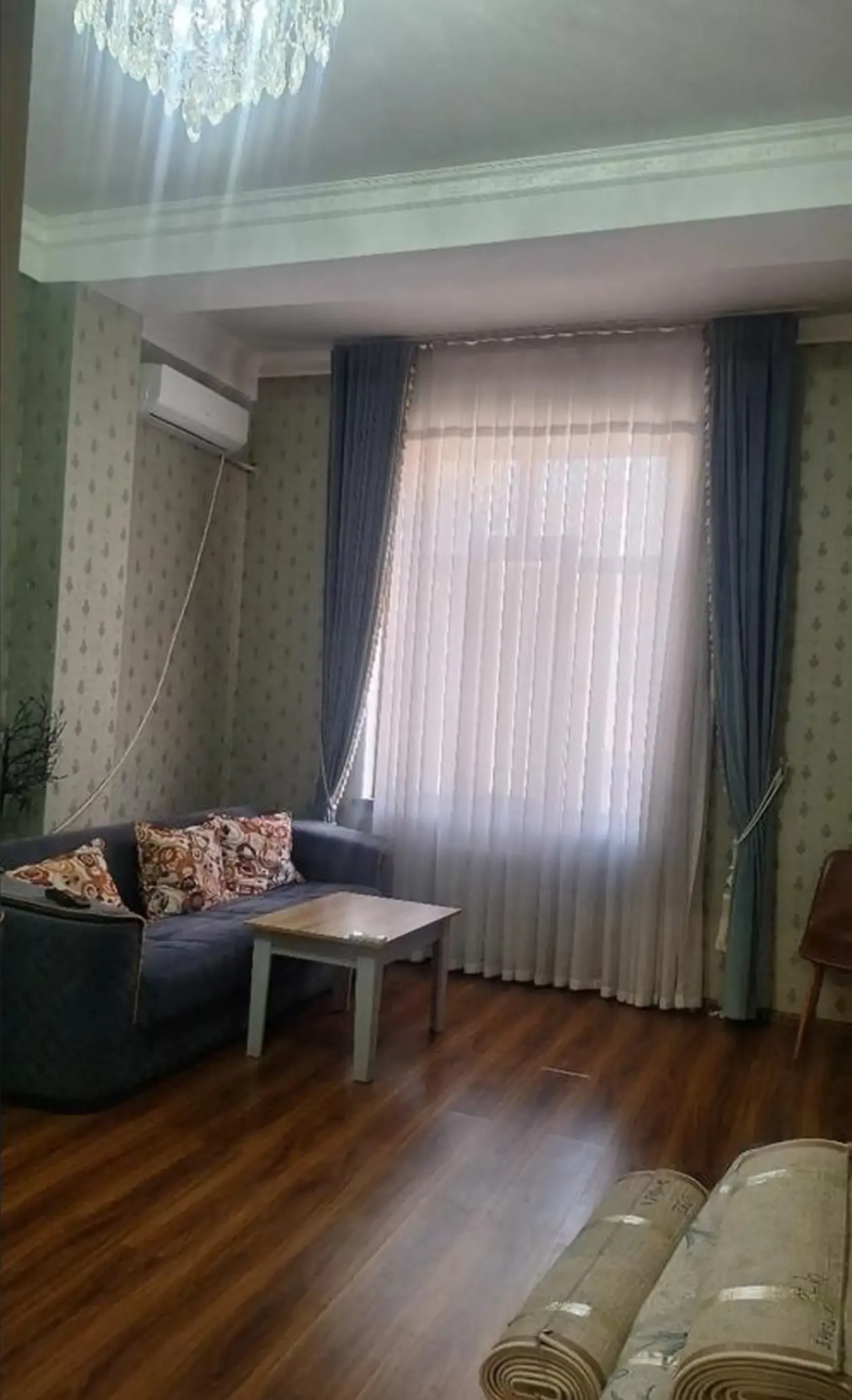 3-комн. квартира, Цокольный этаж, 98м², Сомони