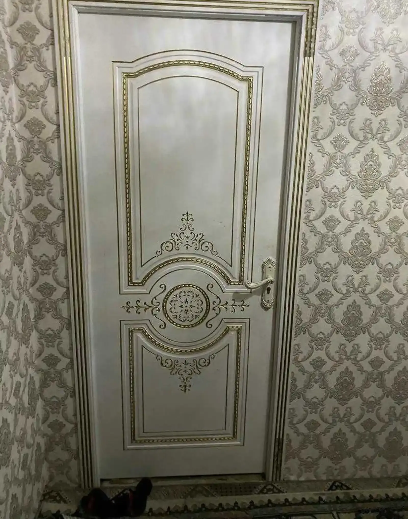 Дверь