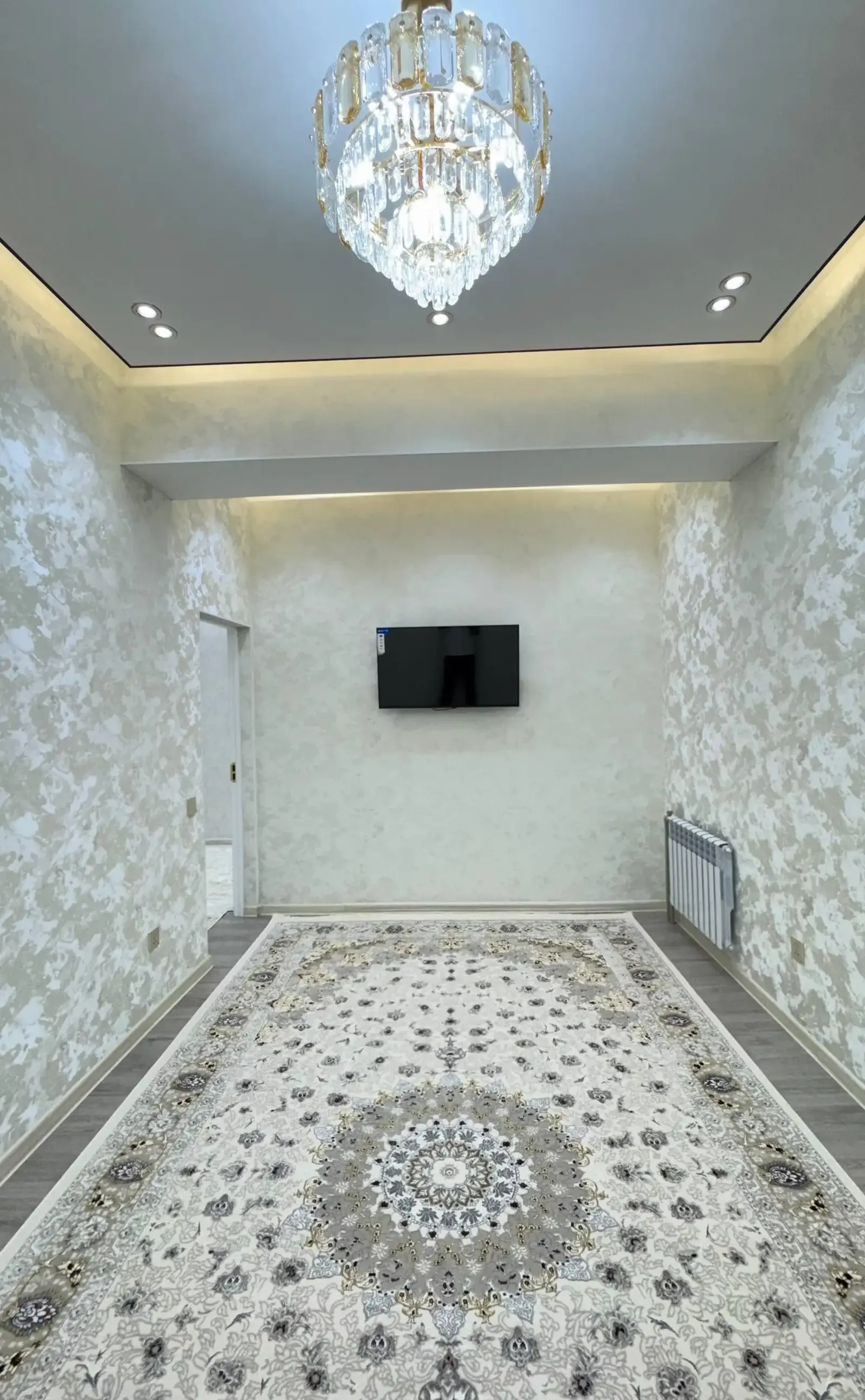 3-комн. квартира, 9 этаж, 83 м², Шохмансур Чордома