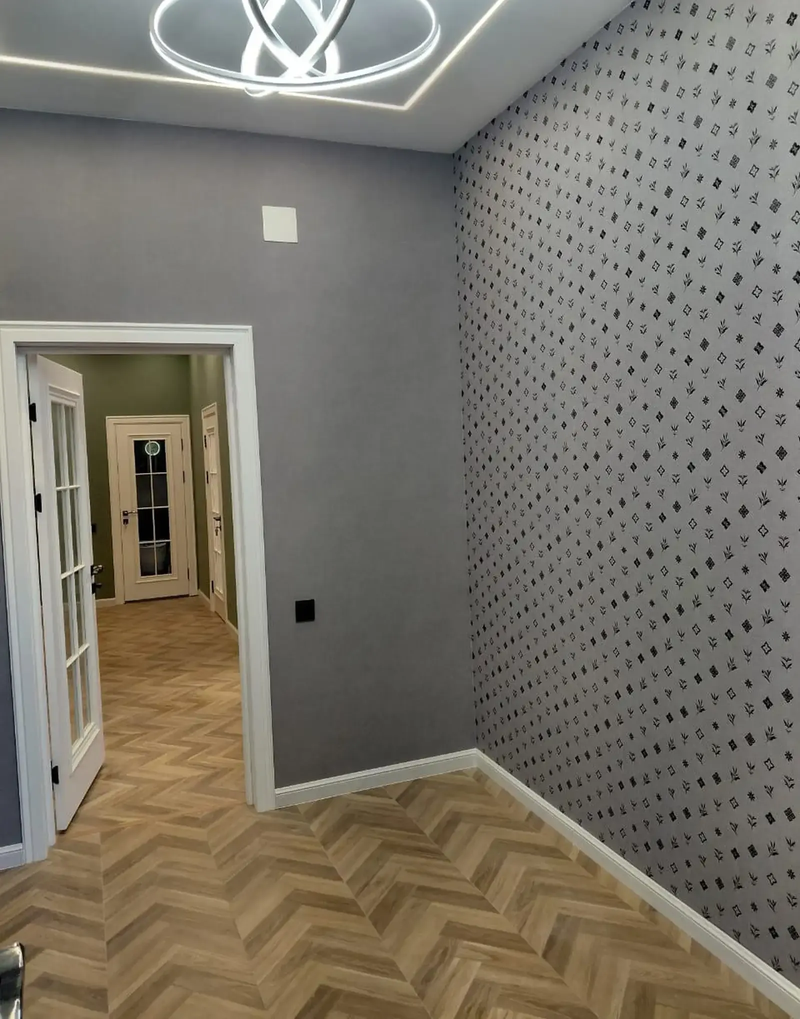 3-комн. квартира, 6 этаж, 85 м², Цирк