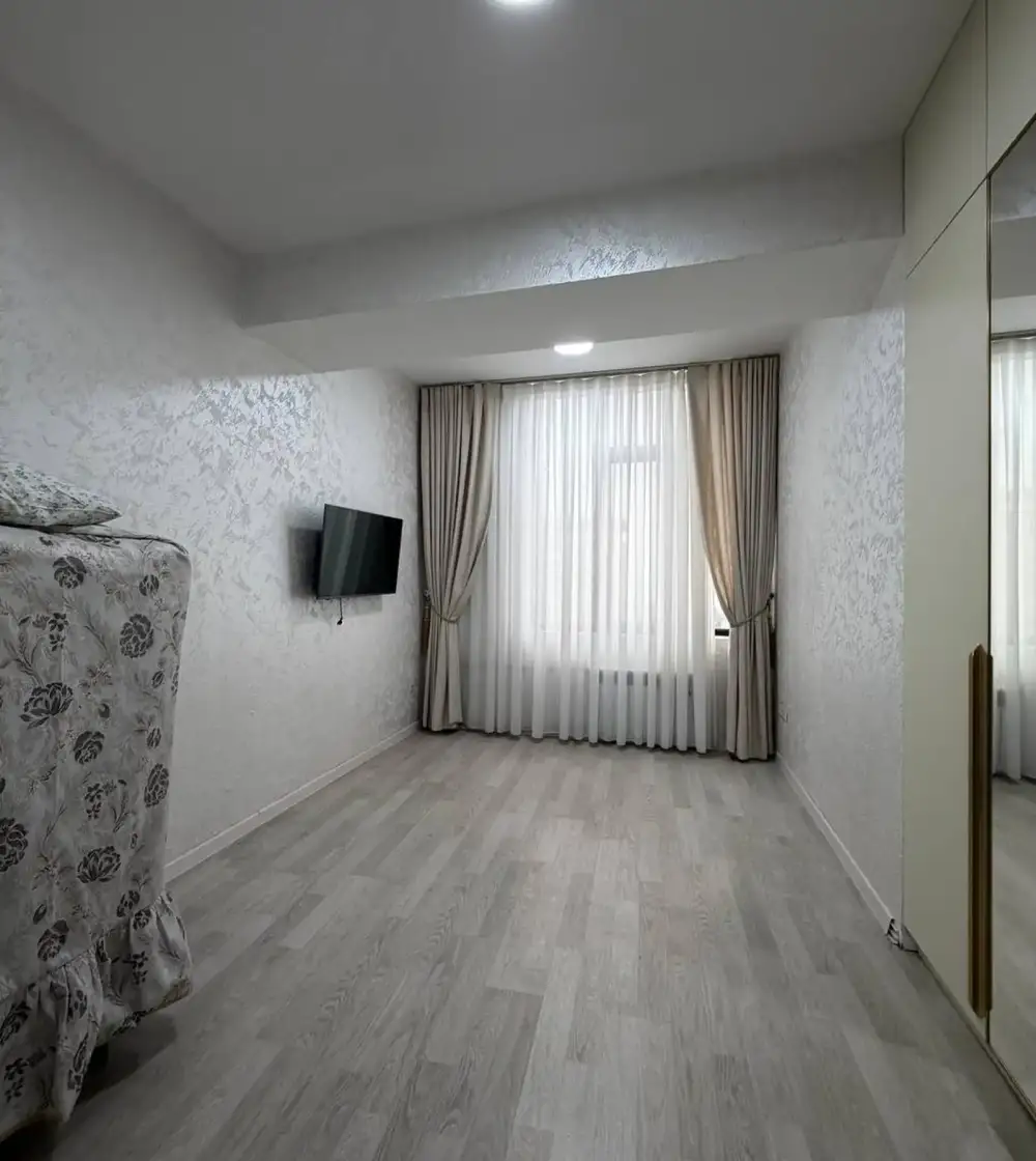 3-комн. квартира, 15 этаж, 93 м², Шохмансур