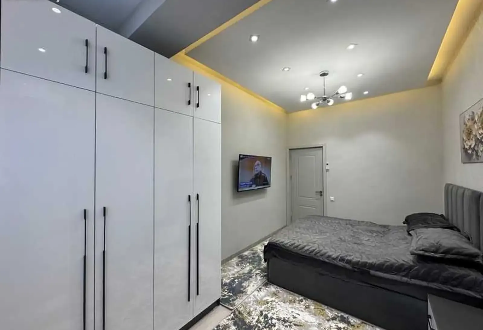 2-комн. квартира, 4 этаж, 60м², Гостиница Хилтон