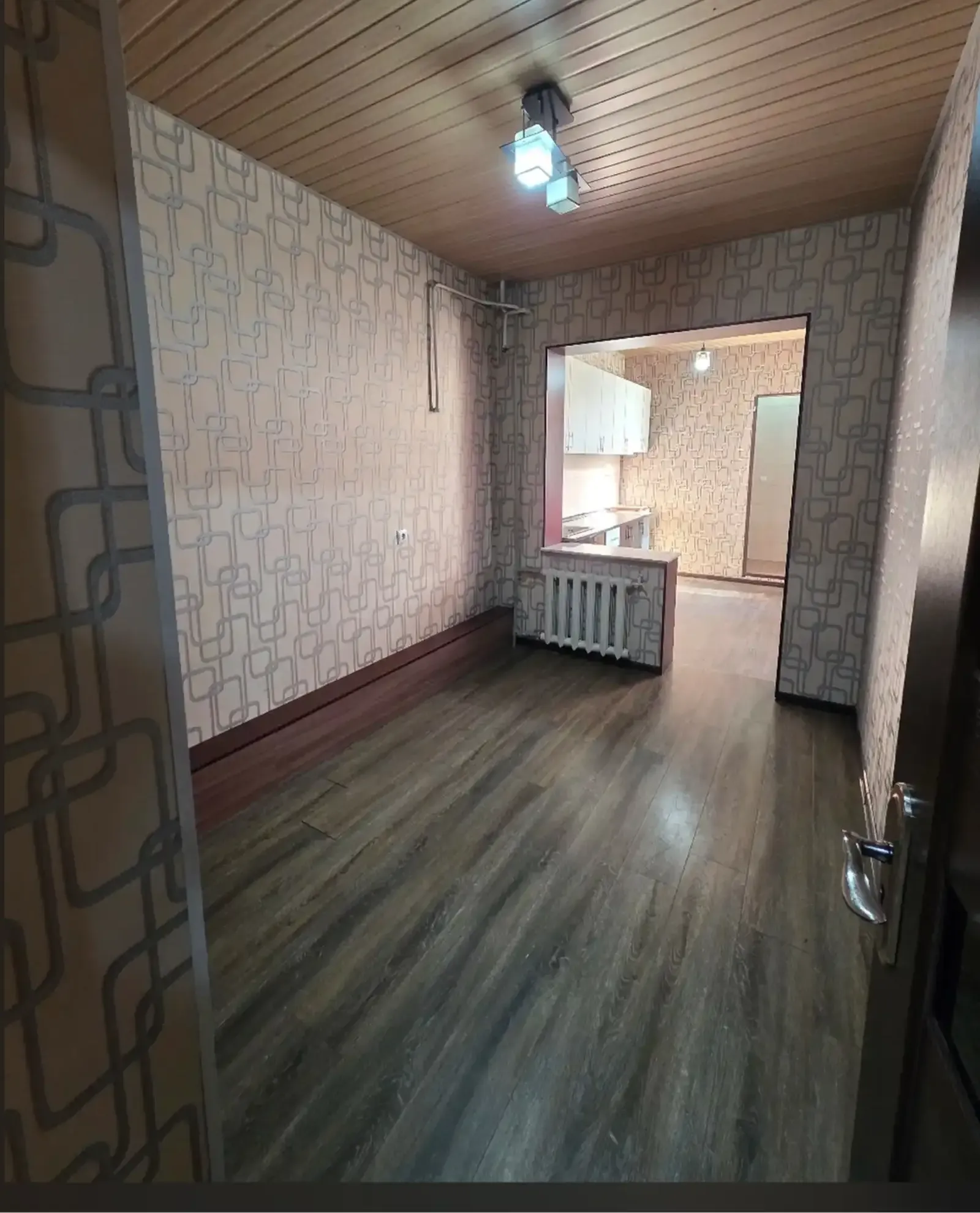 4-комн. квартира, 1 этаж, 104м², сино