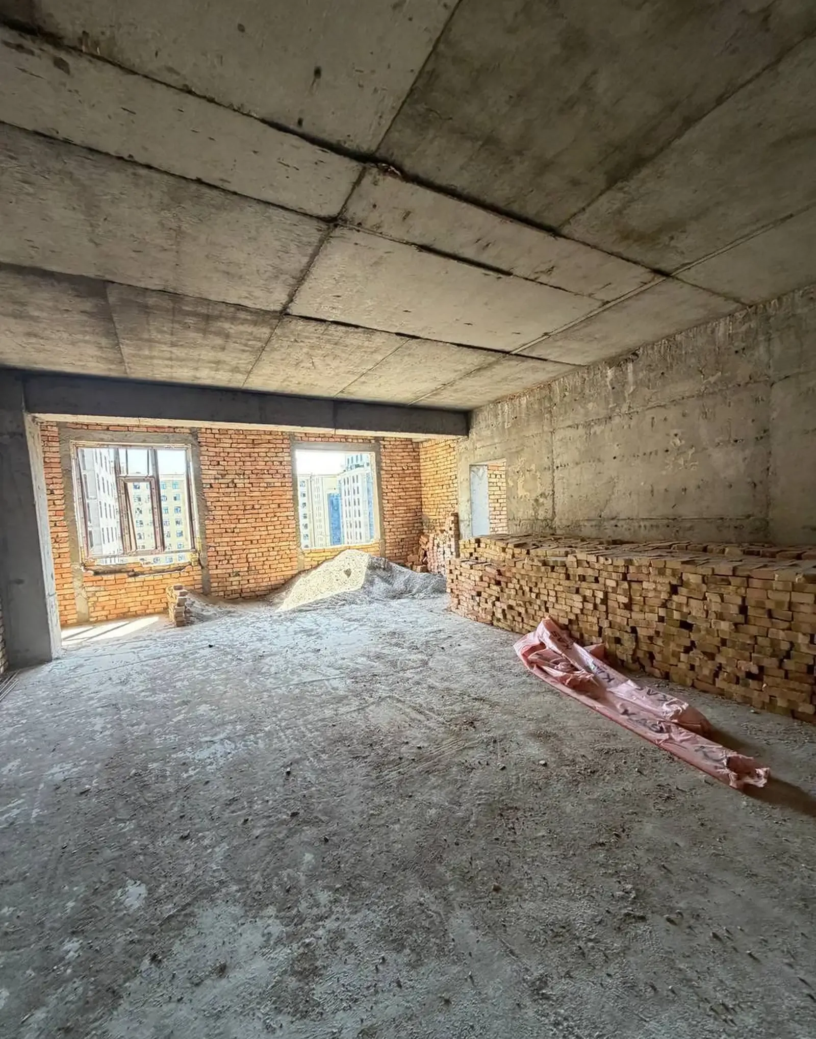 2-комн. квартира, 12 этаж, 71 м², Шохмансур