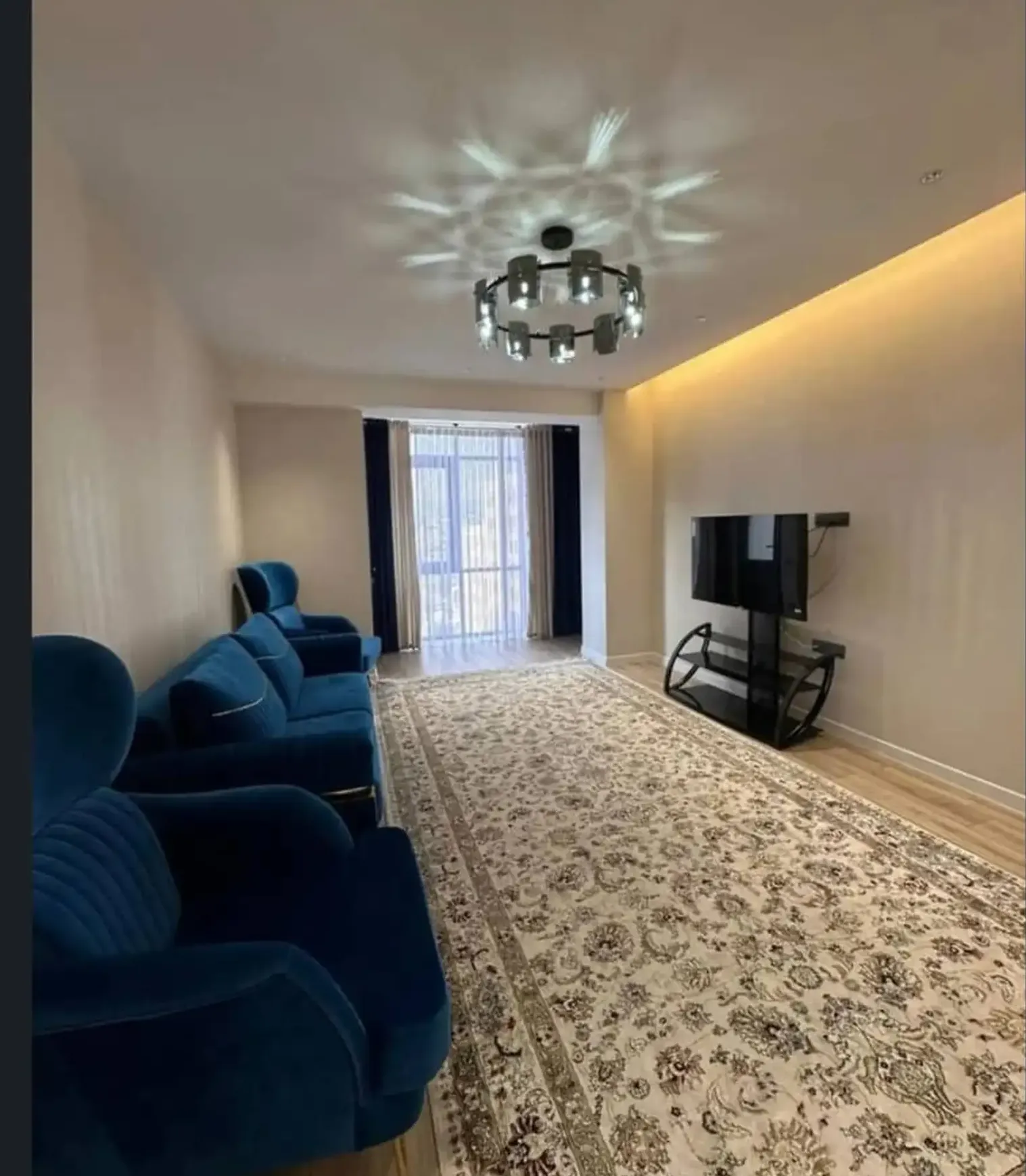 2-комн. квартира, 16 этаж, 90м², Шохмансур
