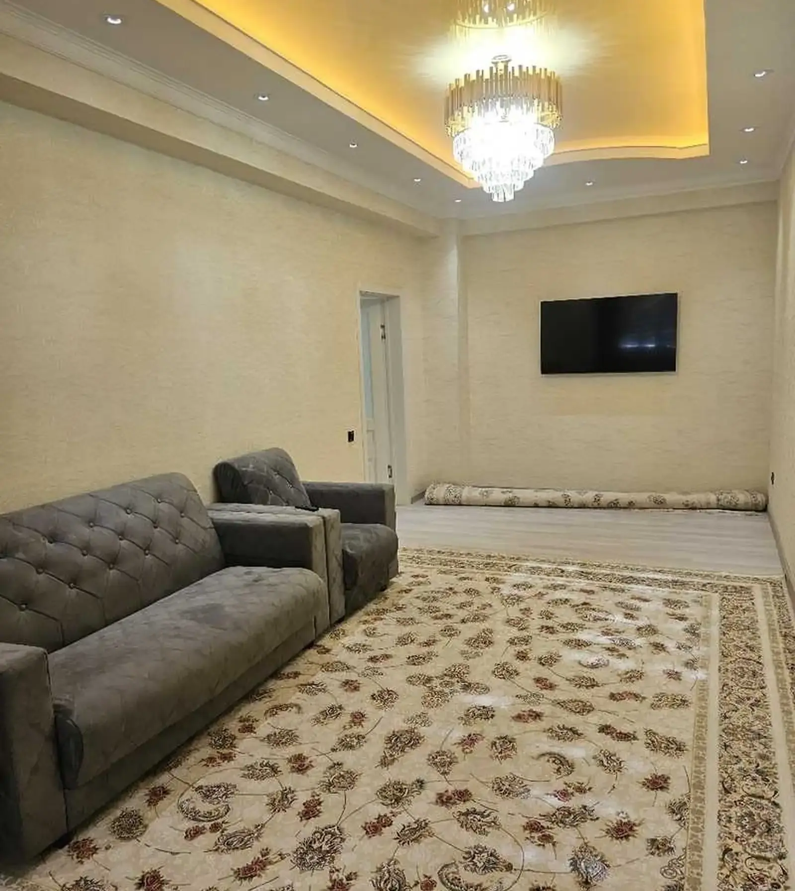 2-комн. квартира, 3 этаж, 75м², Айни
