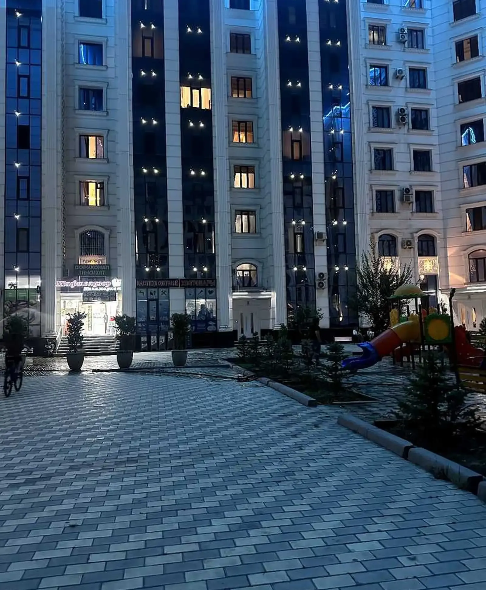 3-к квартира, 2 этаж, 130 м², Сомони