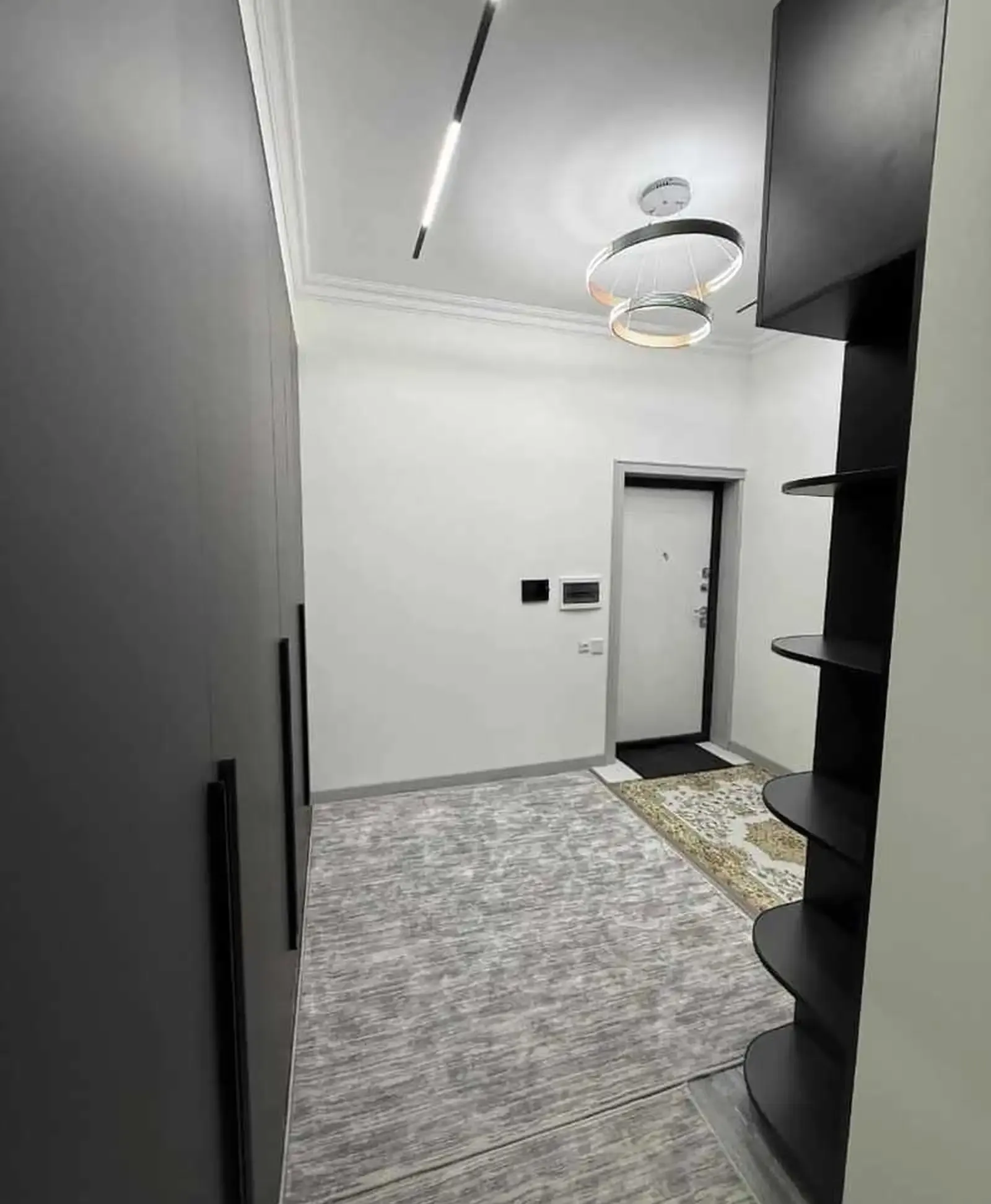 2-комн. квартира, 15 этаж, 95м², 82 Мкр