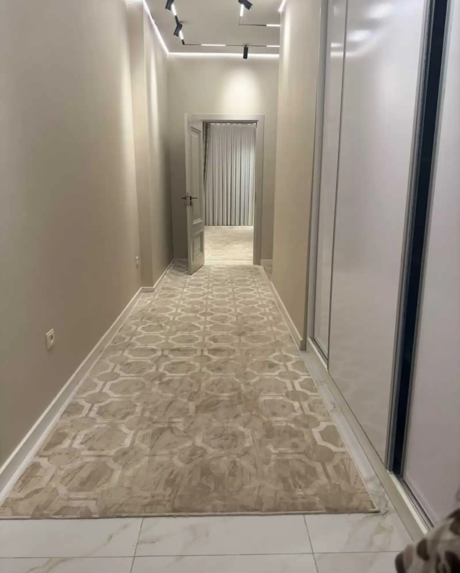 2-комн. квартира, 4 этаж, 89м², шохмансур