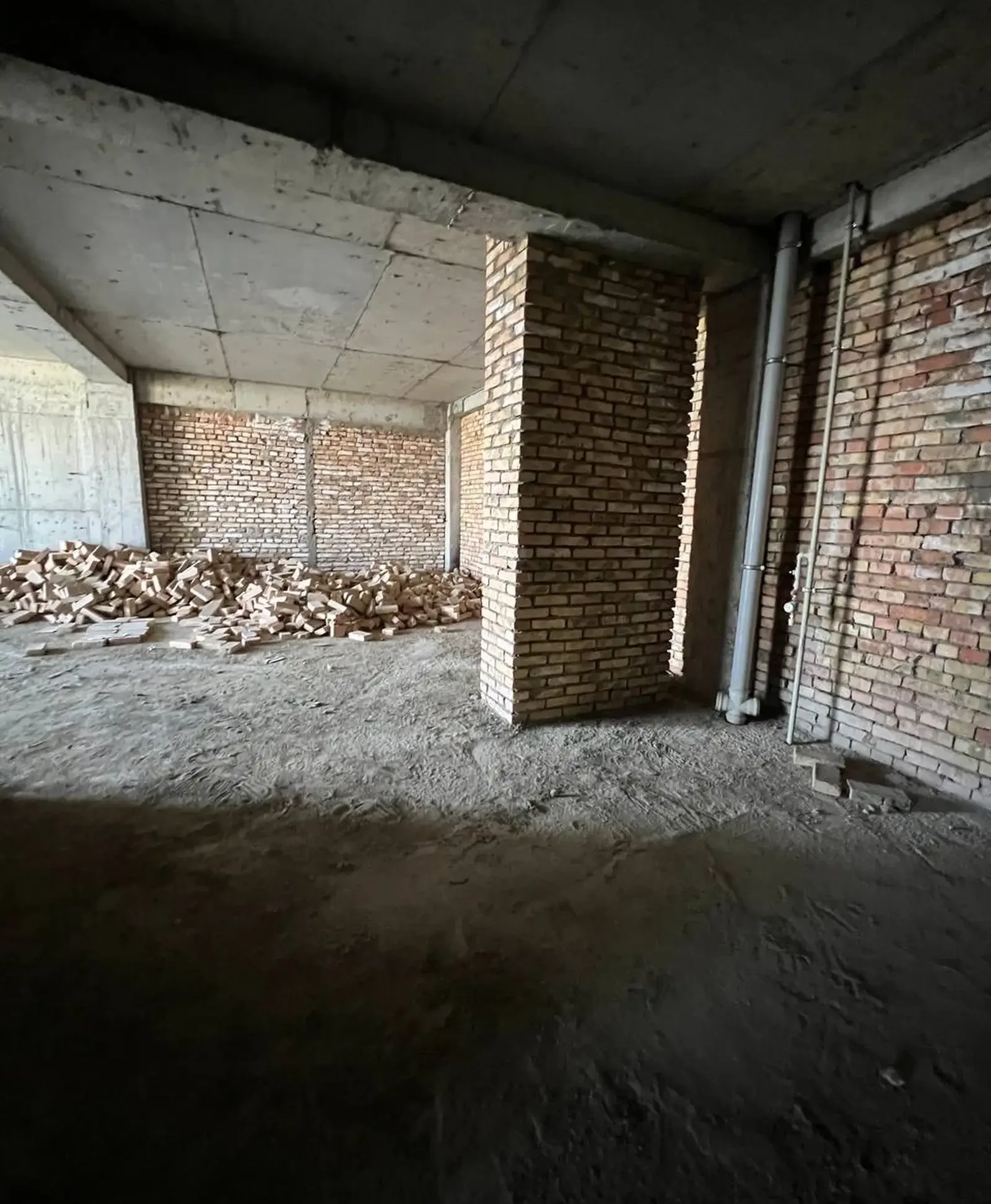 3-комн. квартира, 18 этаж, 136 м², Исмоили Сомони ру ба руи Цум