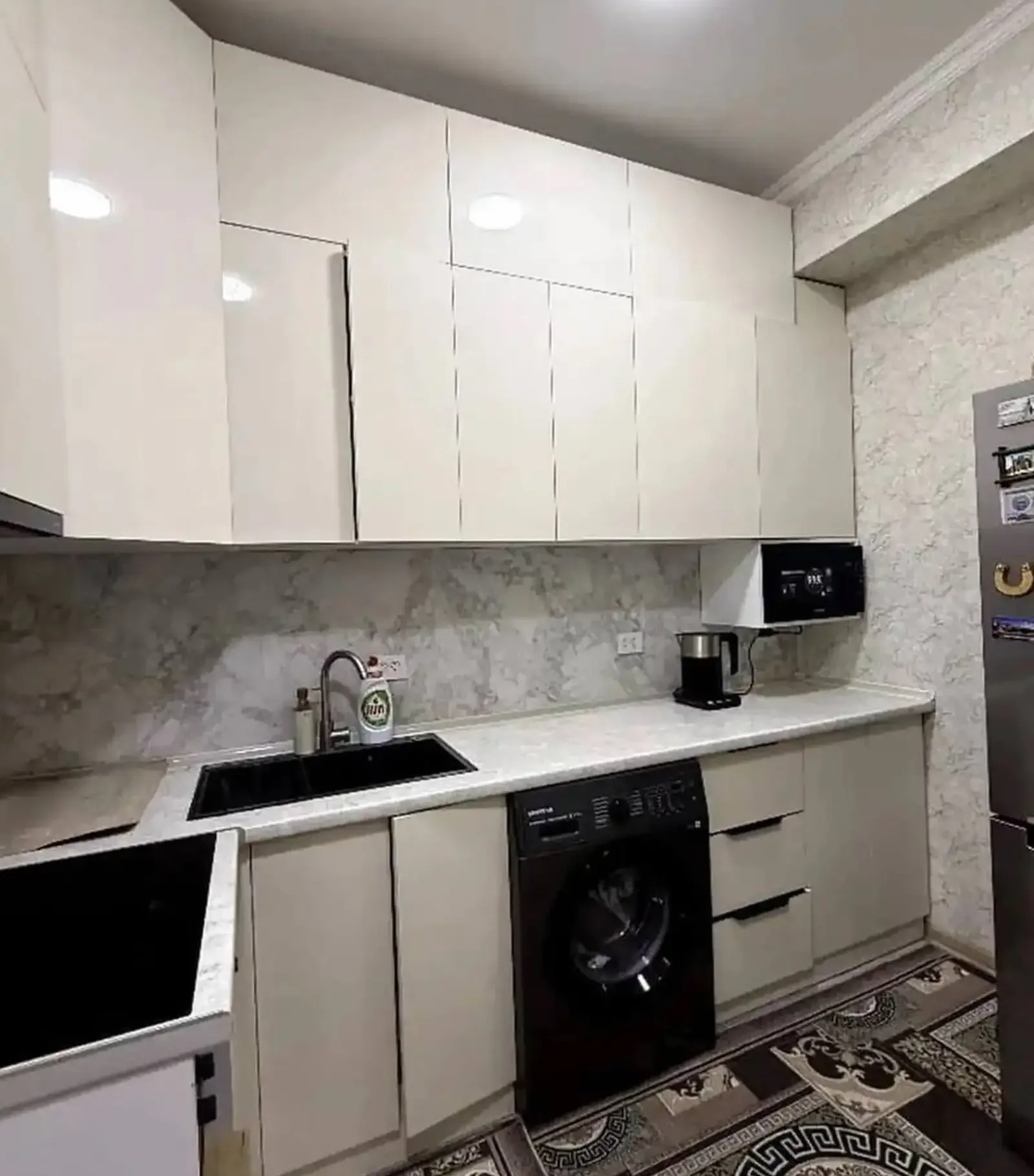 2-комн. квартира, 14 этаж, 79 м², Шохмансур
