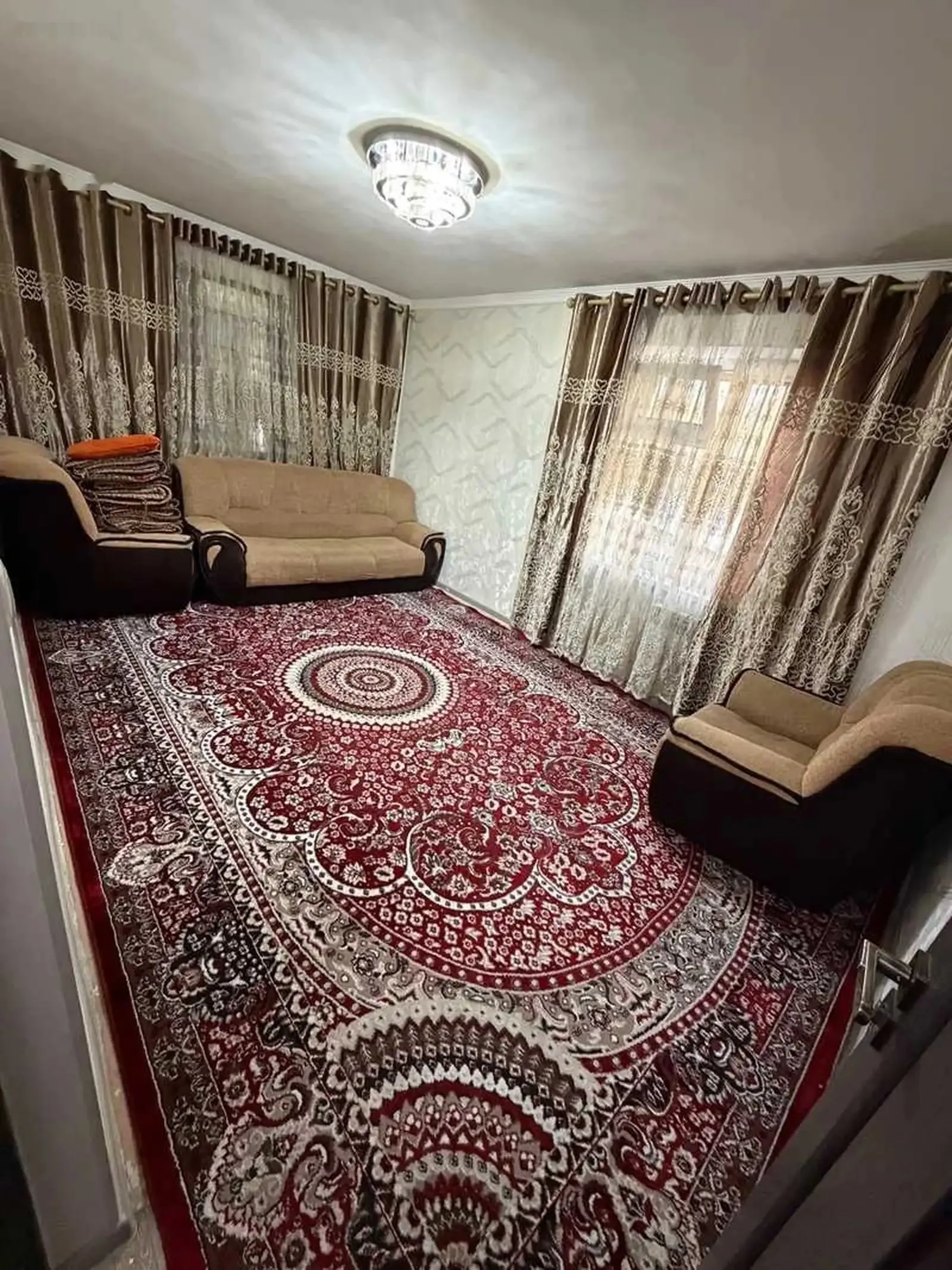 2-к квартира, 1 этаж, 58 м², Сино