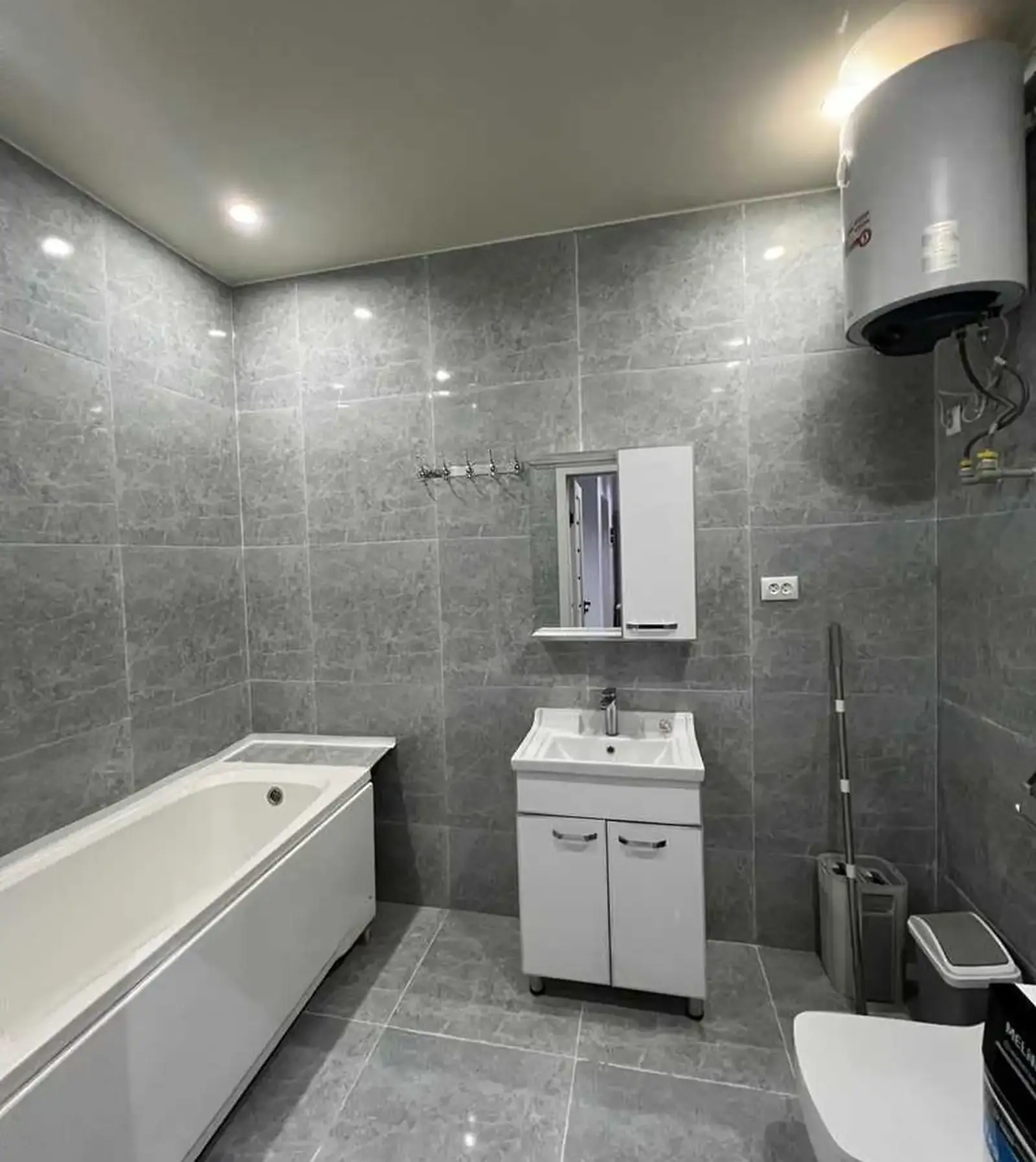 1-комн. квартира, 5 этаж, 55 м², И.Сомони (ориентир мединистут)