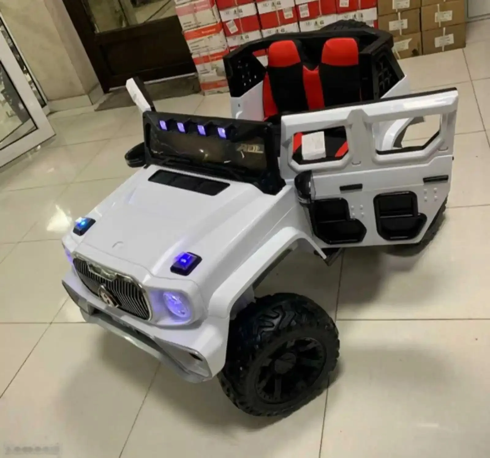 Детский электромобиль