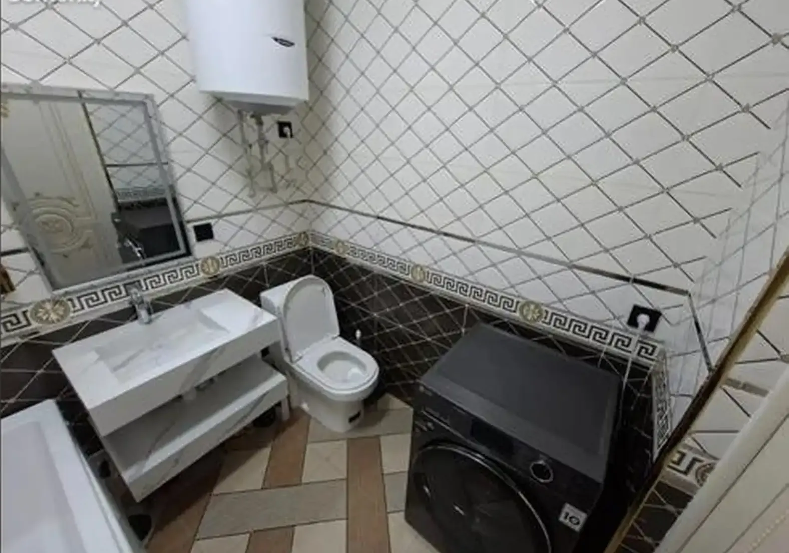 2-комн. квартира, 12 этаж, 62м², Фирдавси