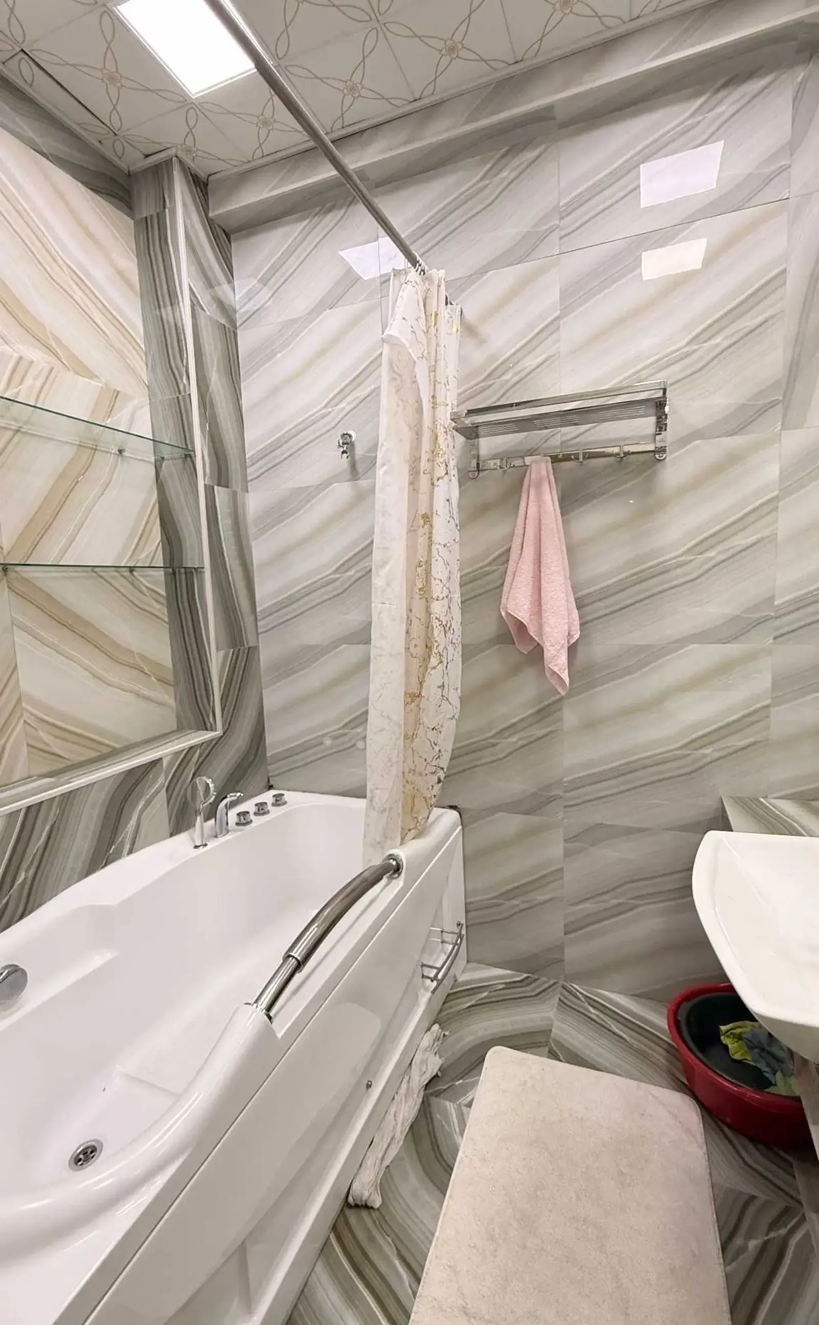 2-комн. квартира, 9 этаж, 1000м², Шохмансур