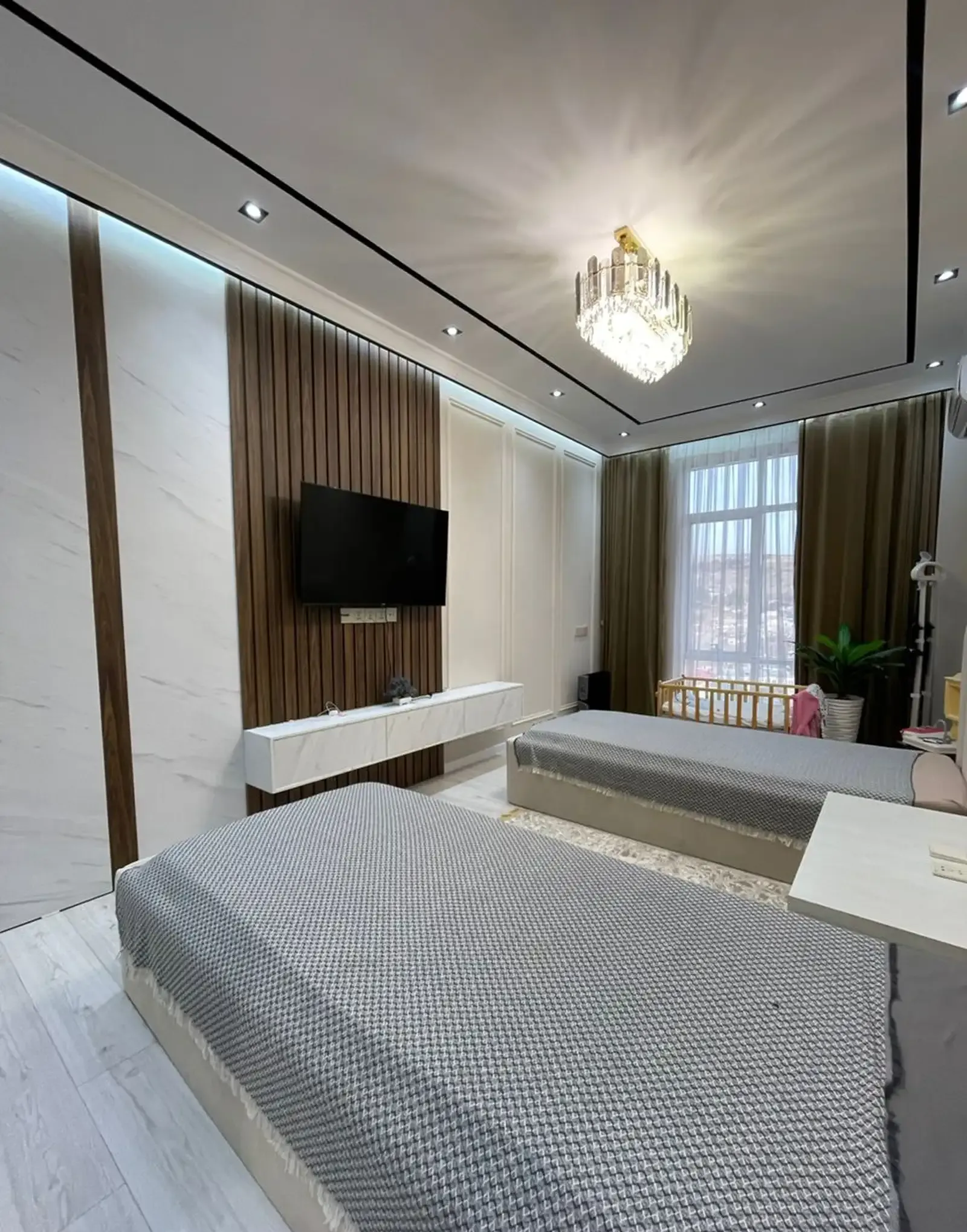 4-комн. квартира, 11 этаж, 165 м², Северный, супермаркет Диёр