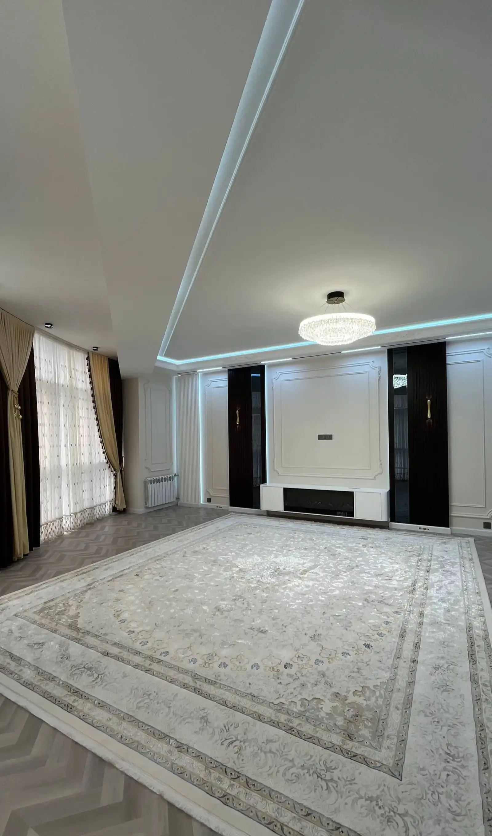 3-комн. квартира, 11 этаж, 124 м², Сино 112мкр